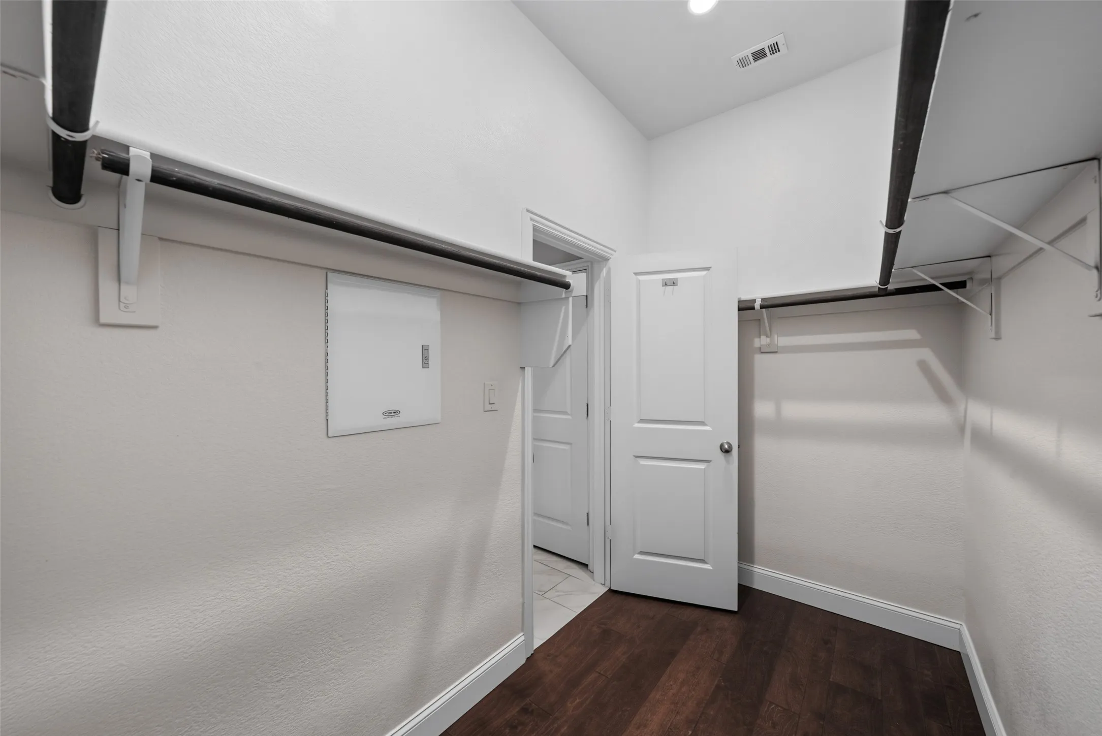 Single Family Residence For Rent in Dallas County , 7513 Sunset Boulevard, Rowlett, Texas 75088, 3 Bedroom, 3 Bathroom, 2 Garage spaces, 2,016 Sqft, built in 2019, mls#21355593, Real Estate Agent in Rowlett, Homes For Rent in Dallas county, Homes For Rent in Rowlett, Realtor in Rowlett Texas, Real Estate Brokerage Independent Realty Texas, Luminita Cordes Realtor