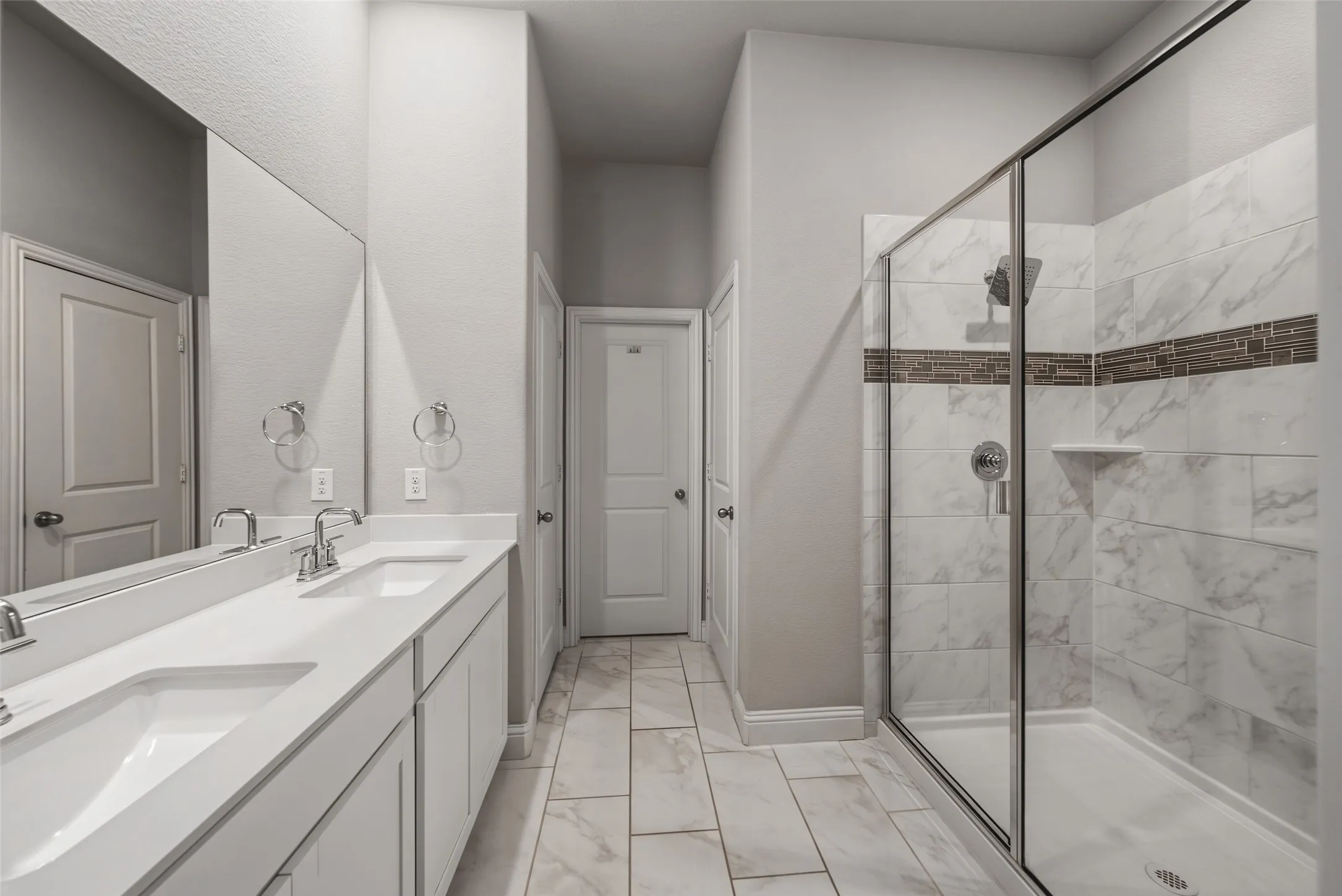 Single Family Residence For Rent in Dallas County , 7513 Sunset Boulevard, Rowlett, Texas 75088, 3 Bedroom, 3 Bathroom, 2 Garage spaces, 2,016 Sqft, built in 2019, mls#21355593, Real Estate Agent in Rowlett, Homes For Rent in Dallas county, Homes For Rent in Rowlett, Realtor in Rowlett Texas, Real Estate Brokerage Independent Realty Texas, Luminita Cordes Realtor