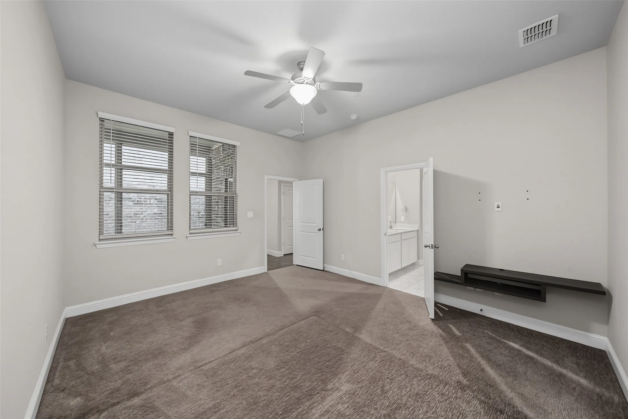 Single Family Residence For Rent in Dallas County , 7513 Sunset Boulevard, Rowlett, Texas 75088, 3 Bedroom, 3 Bathroom, 2 Garage spaces, 2,016 Sqft, built in 2019, mls#21355593, Real Estate Agent in Rowlett, Homes For Rent in Dallas county, Homes For Rent in Rowlett, Realtor in Rowlett Texas, Real Estate Brokerage Independent Realty Texas, Luminita Cordes Realtor