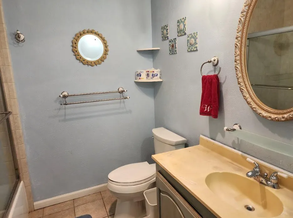 Single Family Residence For Rent in Dallas County , 1918 Lewis Trail, Grand Prairie, Texas 75052, 4 Bedroom, 2 Bathroom, Garage spaces, 2,785 Sqft, built in 1980, mls#21355432, Real Estate Agent in Grand Prairie, Homes For Rent in Dallas county, Homes For Rent in Grand Prairie, Realtor in Grand Prairie Texas, Real Estate Brokerage Independent Realty Texas, Luminita Cordes Realtor