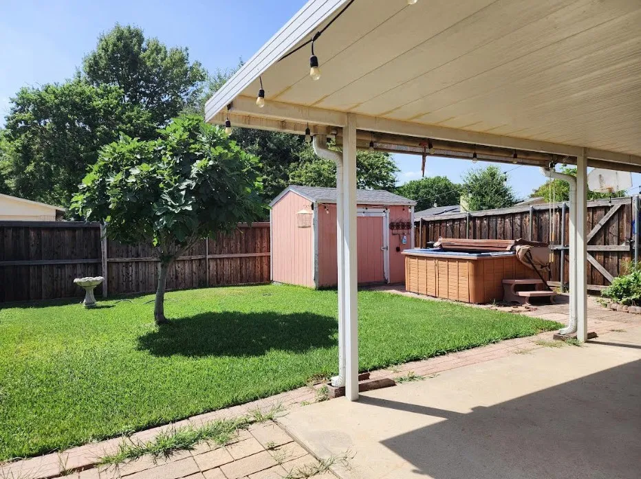Single Family Residence For Rent in Dallas County , 1918 Lewis Trail, Grand Prairie, Texas 75052, 4 Bedroom, 2 Bathroom, Garage spaces, 2,785 Sqft, built in 1980, mls#21355432, Real Estate Agent in Grand Prairie, Homes For Rent in Dallas county, Homes For Rent in Grand Prairie, Realtor in Grand Prairie Texas, Real Estate Brokerage Independent Realty Texas, Luminita Cordes Realtor