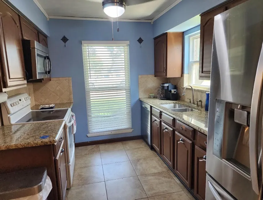 Single Family Residence For Rent in Dallas County , 1918 Lewis Trail, Grand Prairie, Texas 75052, 4 Bedroom, 2 Bathroom, Garage spaces, 2,785 Sqft, built in 1980, mls#21355432, Real Estate Agent in Grand Prairie, Homes For Rent in Dallas county, Homes For Rent in Grand Prairie, Realtor in Grand Prairie Texas, Real Estate Brokerage Independent Realty Texas, Luminita Cordes Realtor