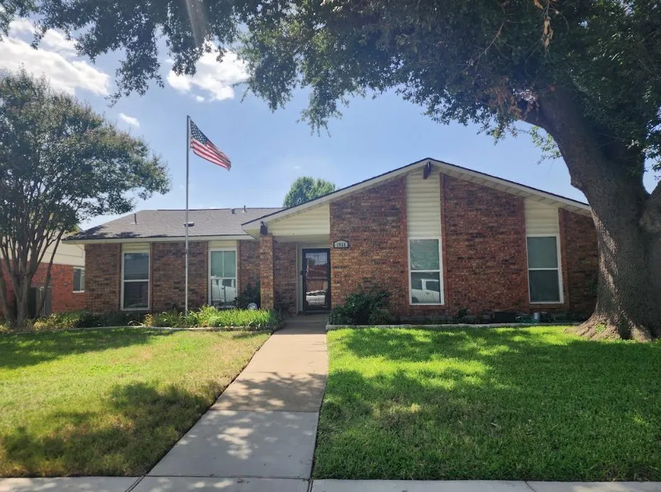Single Family Residence For Rent in Dallas County , 1918 Lewis Trail, Grand Prairie, Texas 75052, 4 Bedroom, 2 Bathroom, Garage spaces, 2,785 Sqft, built in 1980, mls#21355432, Real Estate Agent in Grand Prairie, Homes For Rent in Dallas county, Homes For Rent in Grand Prairie, Realtor in Grand Prairie Texas, Real Estate Brokerage Independent Realty Texas, Luminita Cordes Realtor