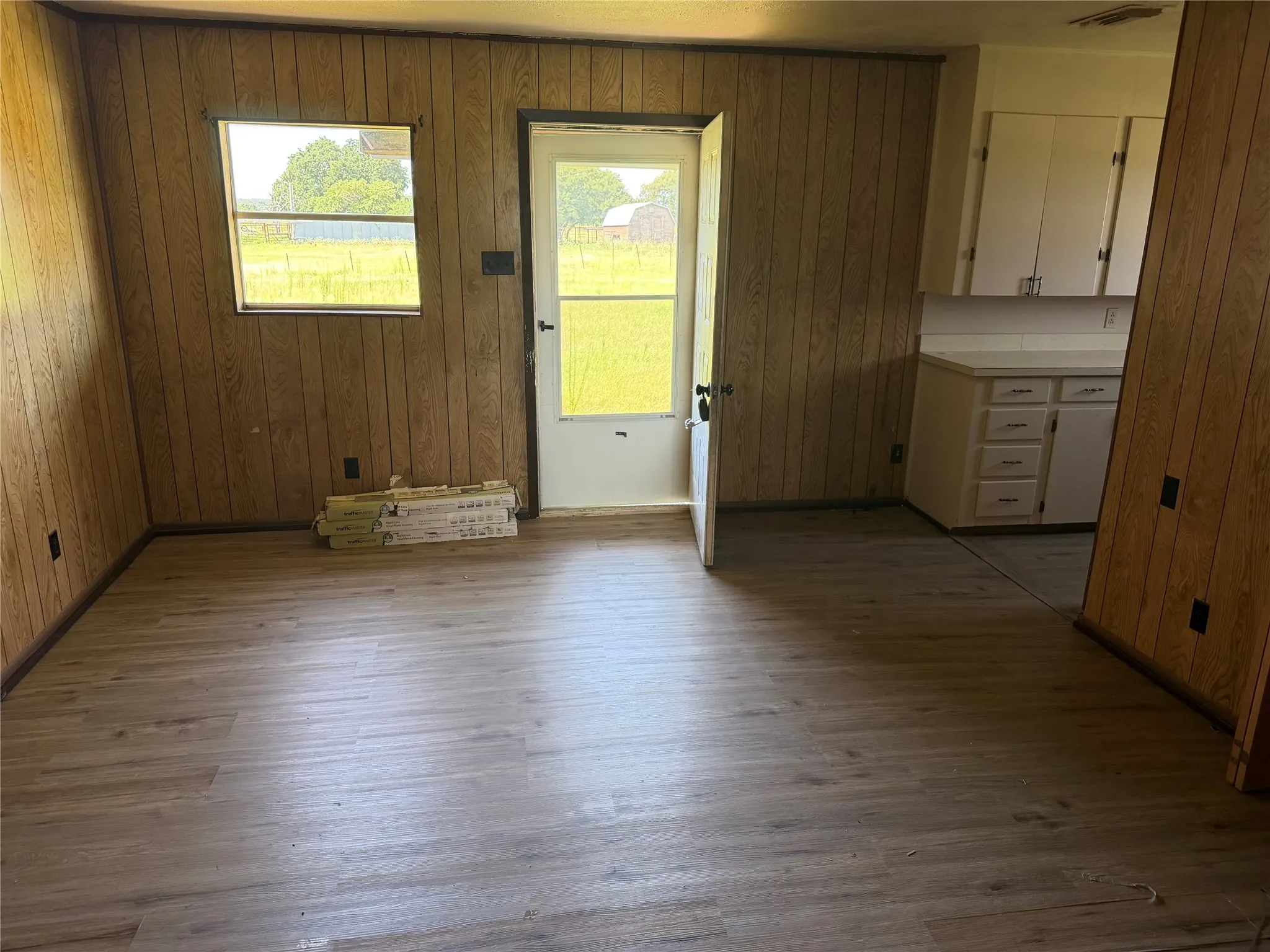 Single Family Residence For Sale in Comanche County , 5401 Hwy 36, Comanche, Texas 76442, 3 Bedroom, 2 Bathroom, 1 Garage spaces, 1,224 Sqft, built in 1895, Price $101,000, mls#21355687, Real Estate Agent in Comanche, Homes For Sale in Comanche county, Homes For Sale in Comanche, Realtor in Comanche Texas, Real Estate Brokerage Independent Realty Texas, Luminita Cordes Realtor