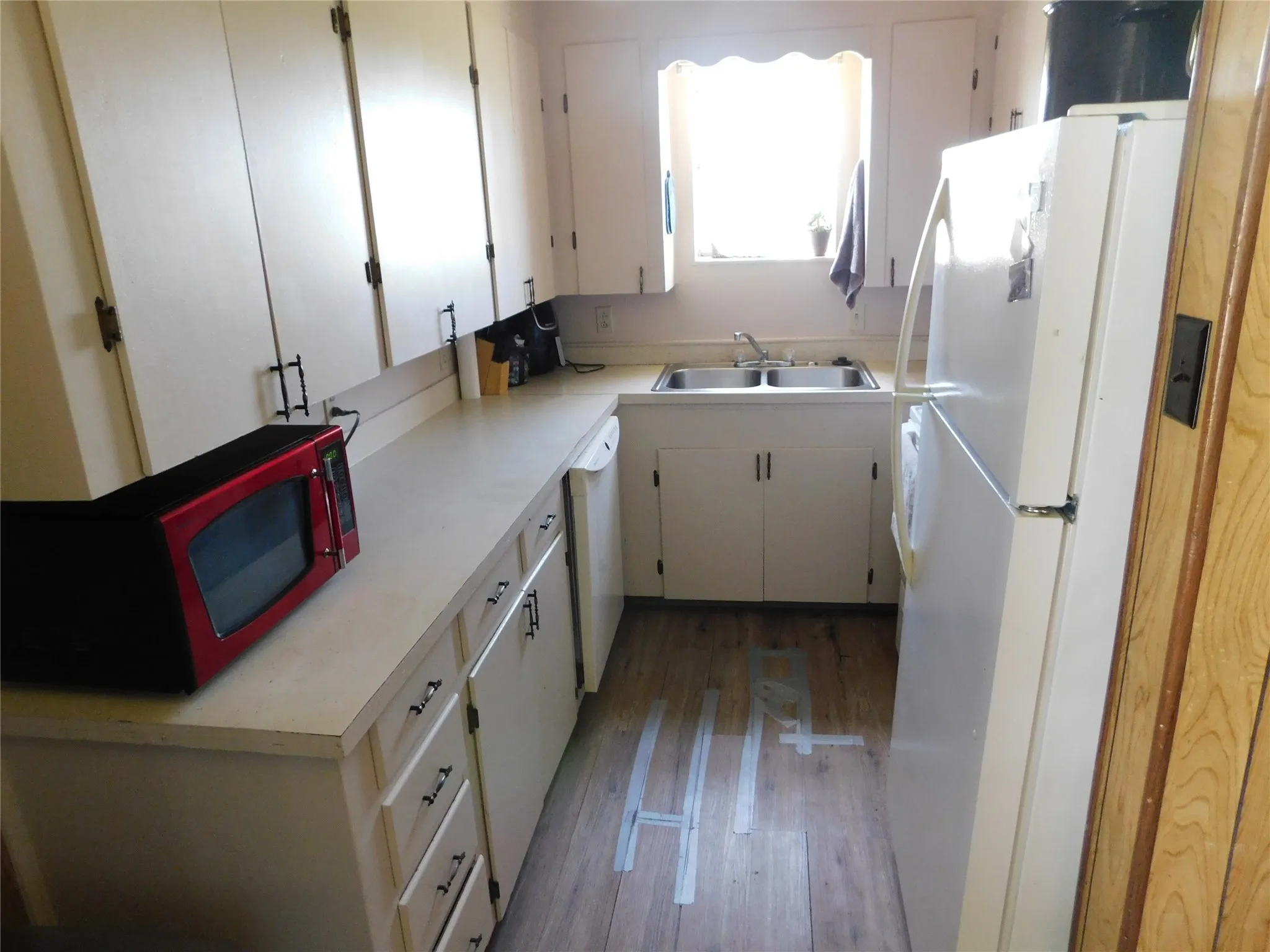 Single Family Residence For Sale in Comanche County , 5401 Hwy 36, Comanche, Texas 76442, 3 Bedroom, 2 Bathroom, 1 Garage spaces, 1,224 Sqft, built in 1895, Price $101,000, mls#21355687, Real Estate Agent in Comanche, Homes For Sale in Comanche county, Homes For Sale in Comanche, Realtor in Comanche Texas, Real Estate Brokerage Independent Realty Texas, Luminita Cordes Realtor