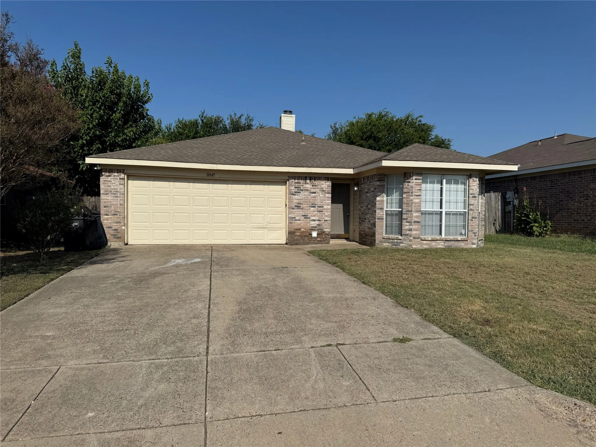Single Family Residence For Rent in Tarrant County , 8045 Cannonwood Drive, Fort Worth, Texas 76137, 3 Bedroom, 2 Bathroom, 2 Garage spaces, 1,391 Sqft, built in 1997, mls#21355689, Real Estate Agent in Fort Worth, Homes For Rent in Tarrant county, Homes For Rent in Fort Worth, Realtor in Fort Worth Texas, Real Estate Brokerage Independent Realty Texas, Luminita Cordes Realtor