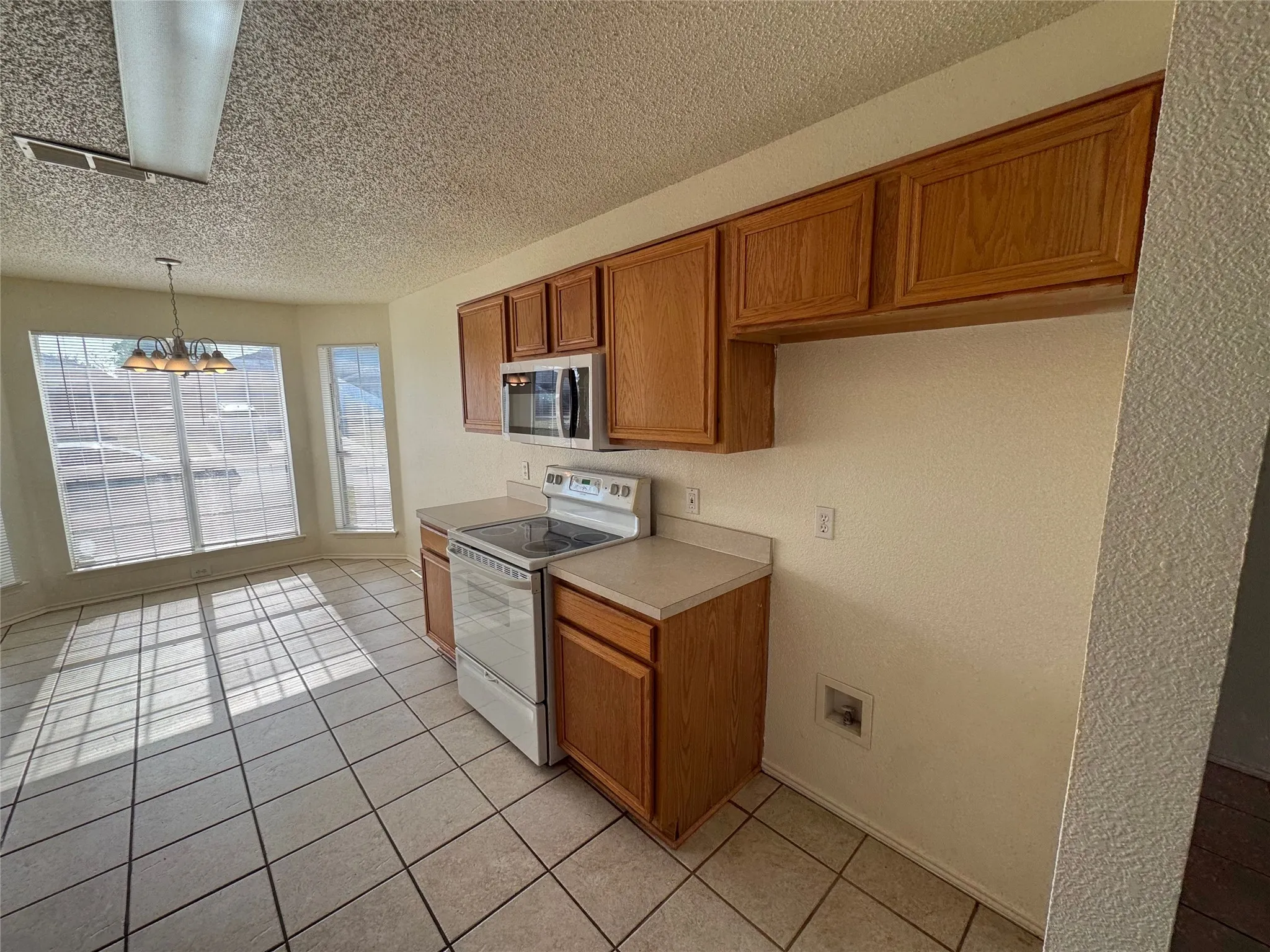 Single Family Residence For Rent in Tarrant County , 8045 Cannonwood Drive, Fort Worth, Texas 76137, 3 Bedroom, 2 Bathroom, 2 Garage spaces, 1,391 Sqft, built in 1997, mls#21355689, Real Estate Agent in Fort Worth, Homes For Rent in Tarrant county, Homes For Rent in Fort Worth, Realtor in Fort Worth Texas, Real Estate Brokerage Independent Realty Texas, Luminita Cordes Realtor