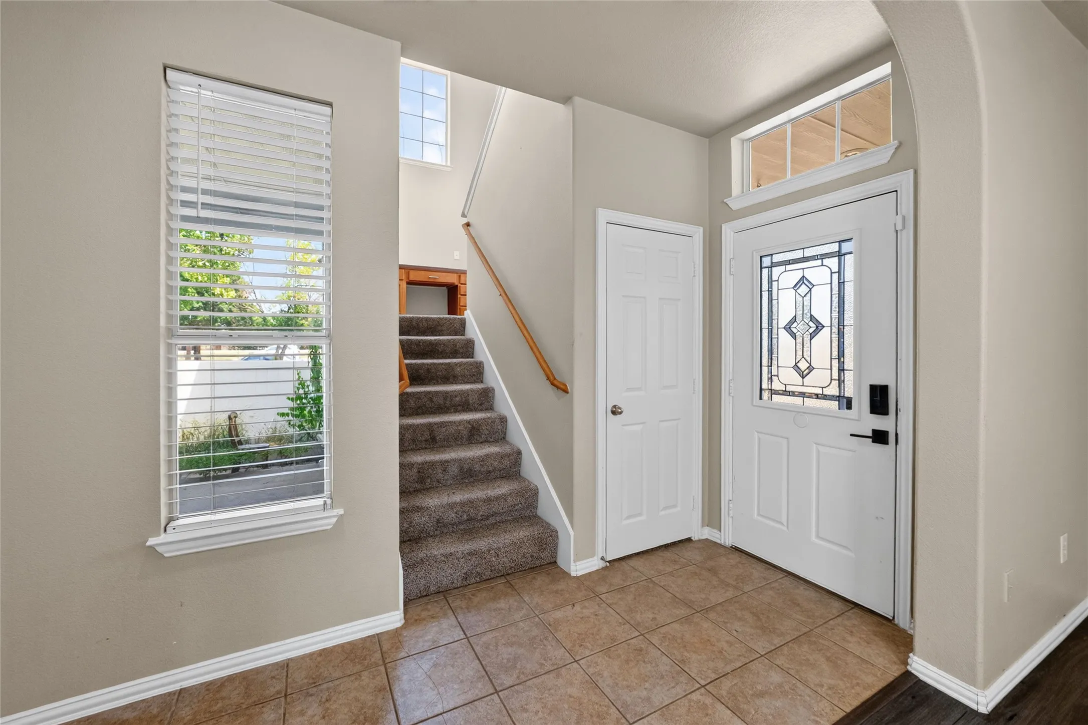 Single Family Residence For Sale in Denton County , 1833 Forsythe Drive, Savannah, Texas 76227, 3 Bedroom, 3 Bathroom, 2 Garage spaces, 2,319 Sqft, built in 2004, mls#21336442, Real Estate Agent in Savannah, Homes For Sale in Denton county, Homes For Sale in Savannah, Realtor in Savannah Texas, Real Estate Brokerage Independent Realty Texas, Luminita Cordes Realtor