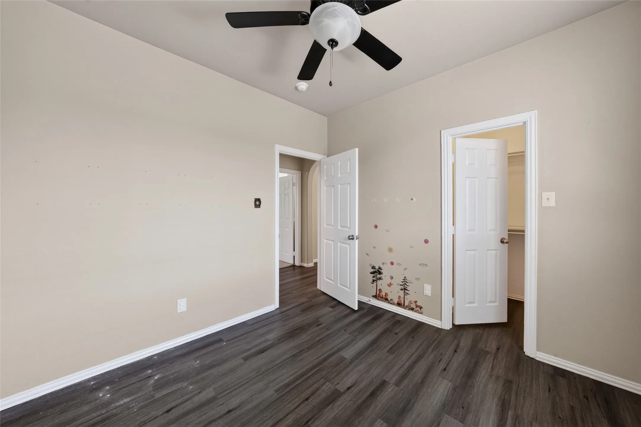 Single Family Residence For Sale in Denton County , 1833 Forsythe Drive, Savannah, Texas 76227, 3 Bedroom, 3 Bathroom, 2 Garage spaces, 2,319 Sqft, built in 2004, mls#21336442, Real Estate Agent in Savannah, Homes For Sale in Denton county, Homes For Sale in Savannah, Realtor in Savannah Texas, Real Estate Brokerage Independent Realty Texas, Luminita Cordes Realtor