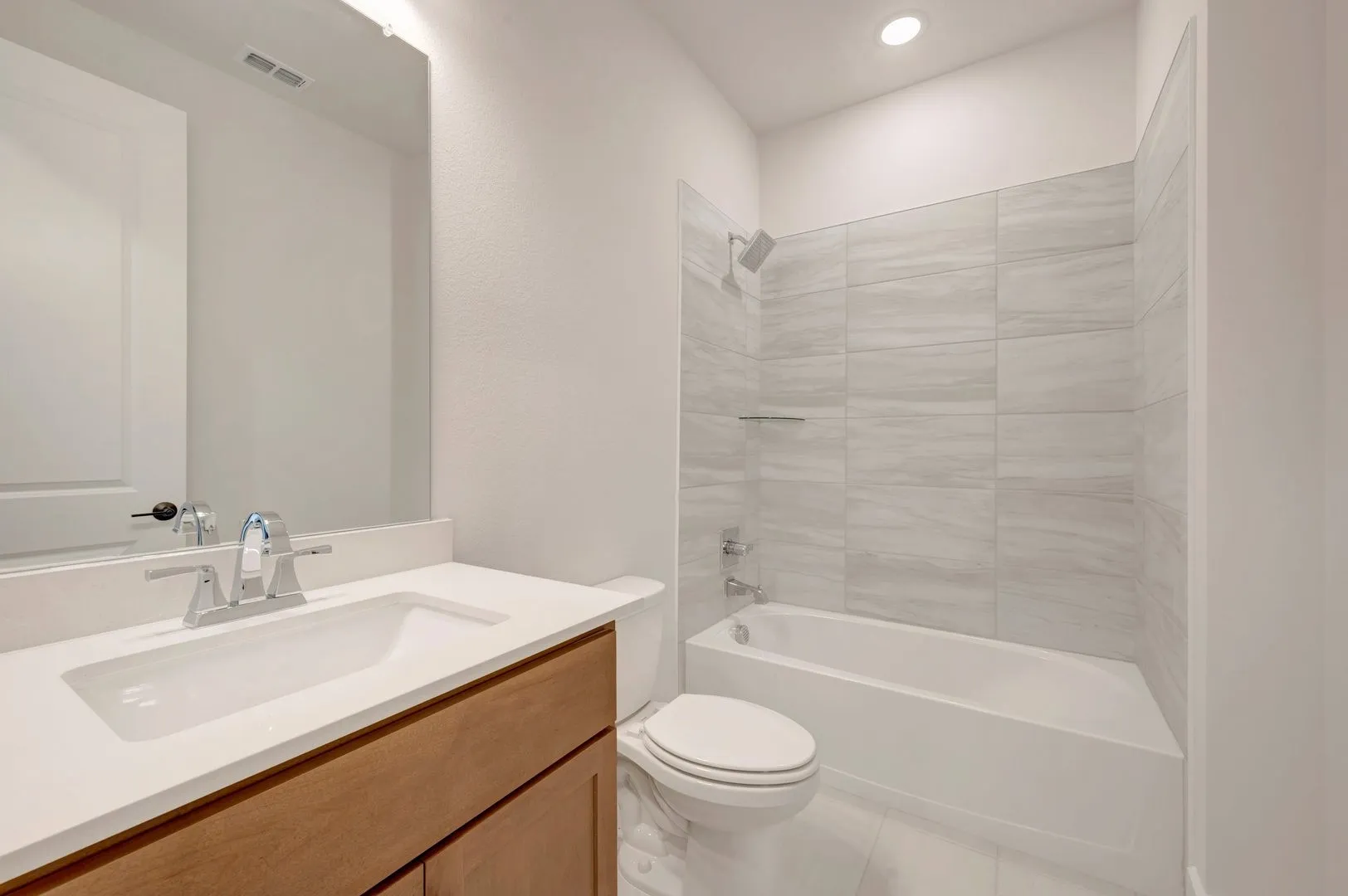 Single Family Residence For Sale in Denton County , 7200 Ladybug Lane, Little Elm, Texas 76227, 5 Bedroom, 4 Bathroom, 2 Garage spaces, 3,239 Sqft, built in 2025, mls#21355680, Real Estate Agent in Little Elm, Homes For Sale in Denton county, Homes For Sale in Little Elm, Realtor in Little Elm Texas, Real Estate Brokerage Independent Realty Texas, Luminita Cordes Realtor