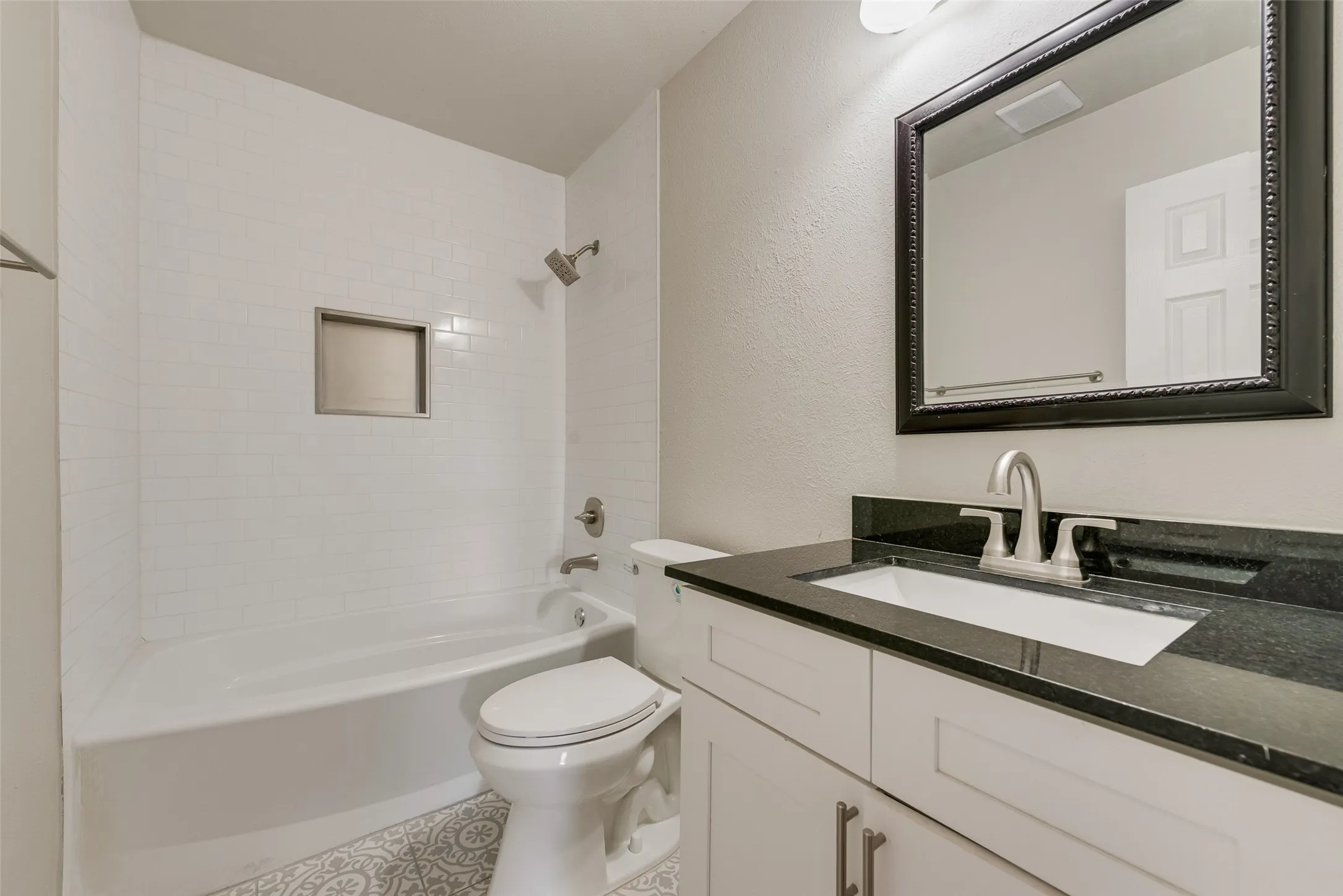 Single Family Residence For Rent in Dallas County , 5903 Mimosa Lane, Rowlett, Texas 75089, 3 Bedroom, 2 Bathroom, 2 Garage spaces, 1,400 Sqft, built in 1975, mls#21352387, Real Estate Agent in Rowlett, Homes For Rent in Dallas county, Homes For Rent in Rowlett, Realtor in Rowlett Texas, Real Estate Brokerage Independent Realty Texas, Luminita Cordes Realtor