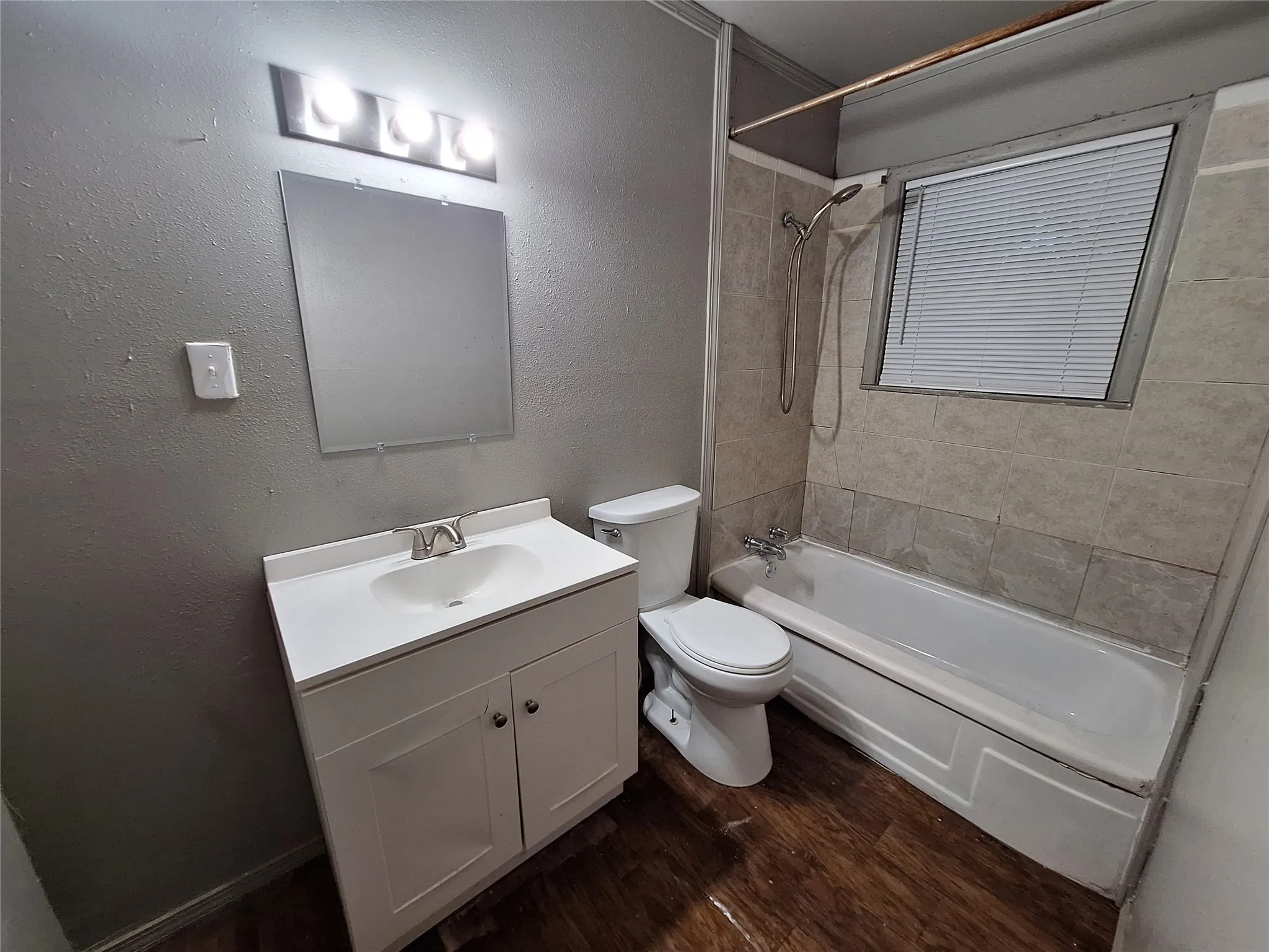 Single Family Residence For Rent in Taylor County , 725 Shelton Street, Abilene, Texas 79603, 4 Bedroom, 2 Bathroom, Garage spaces, 1,390 Sqft, built in 1954, mls#21355700, Real Estate Agent in Abilene, Homes For Rent in Taylor county, Homes For Rent in Abilene, Realtor in Abilene Texas, Real Estate Brokerage Independent Realty Texas, Luminita Cordes Realtor