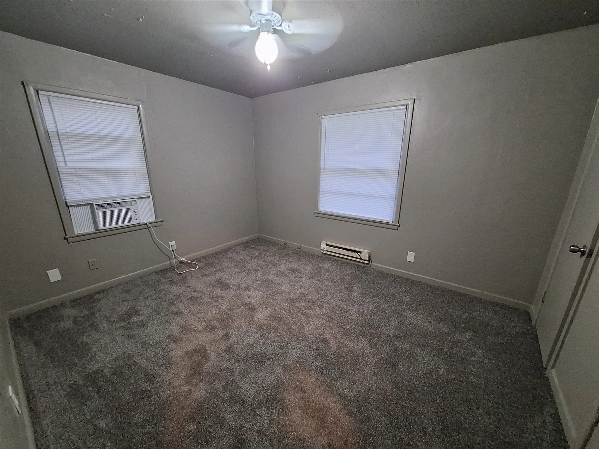 Single Family Residence For Rent in Taylor County , 725 Shelton Street, Abilene, Texas 79603, 4 Bedroom, 2 Bathroom, Garage spaces, 1,390 Sqft, built in 1954, mls#21355700, Real Estate Agent in Abilene, Homes For Rent in Taylor county, Homes For Rent in Abilene, Realtor in Abilene Texas, Real Estate Brokerage Independent Realty Texas, Luminita Cordes Realtor