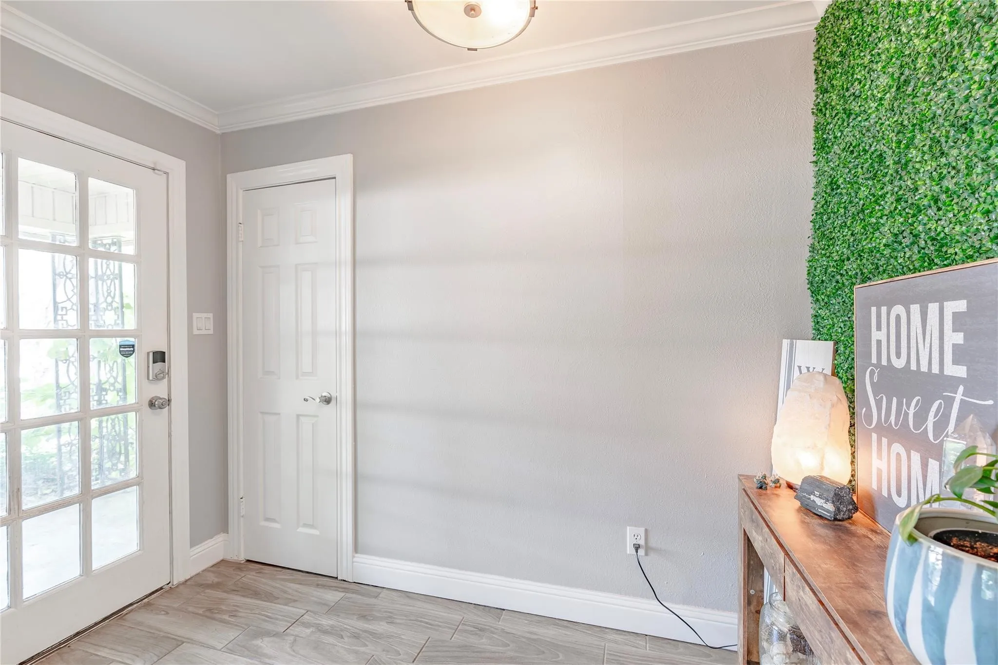 Duplex For Rent in Tarrant County , 6455 Waverly Way A, Fort Worth, Texas 76116, 2 Bedroom, 2 Bathroom, 2 Garage spaces, 1,728 Sqft, built in 1961, mls#21355697, Real Estate Agent in Fort Worth, Homes For Rent in Tarrant county, Homes For Rent in Fort Worth, Realtor in Fort Worth Texas, Real Estate Brokerage Independent Realty Texas, Luminita Cordes Realtor