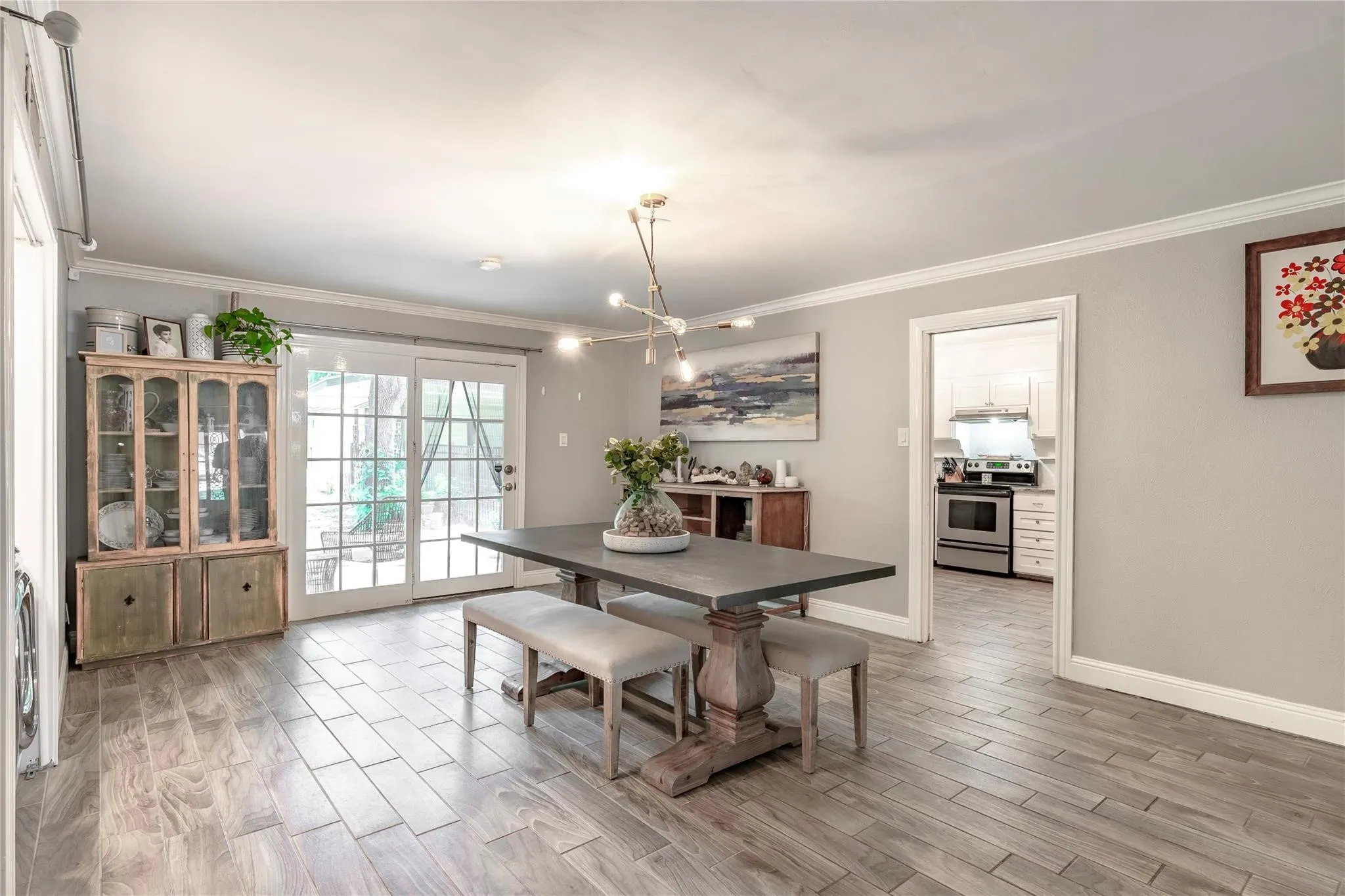 Duplex For Rent in Tarrant County , 6455 Waverly Way A, Fort Worth, Texas 76116, 2 Bedroom, 2 Bathroom, 2 Garage spaces, 1,728 Sqft, built in 1961, mls#21355697, Real Estate Agent in Fort Worth, Homes For Rent in Tarrant county, Homes For Rent in Fort Worth, Realtor in Fort Worth Texas, Real Estate Brokerage Independent Realty Texas, Luminita Cordes Realtor