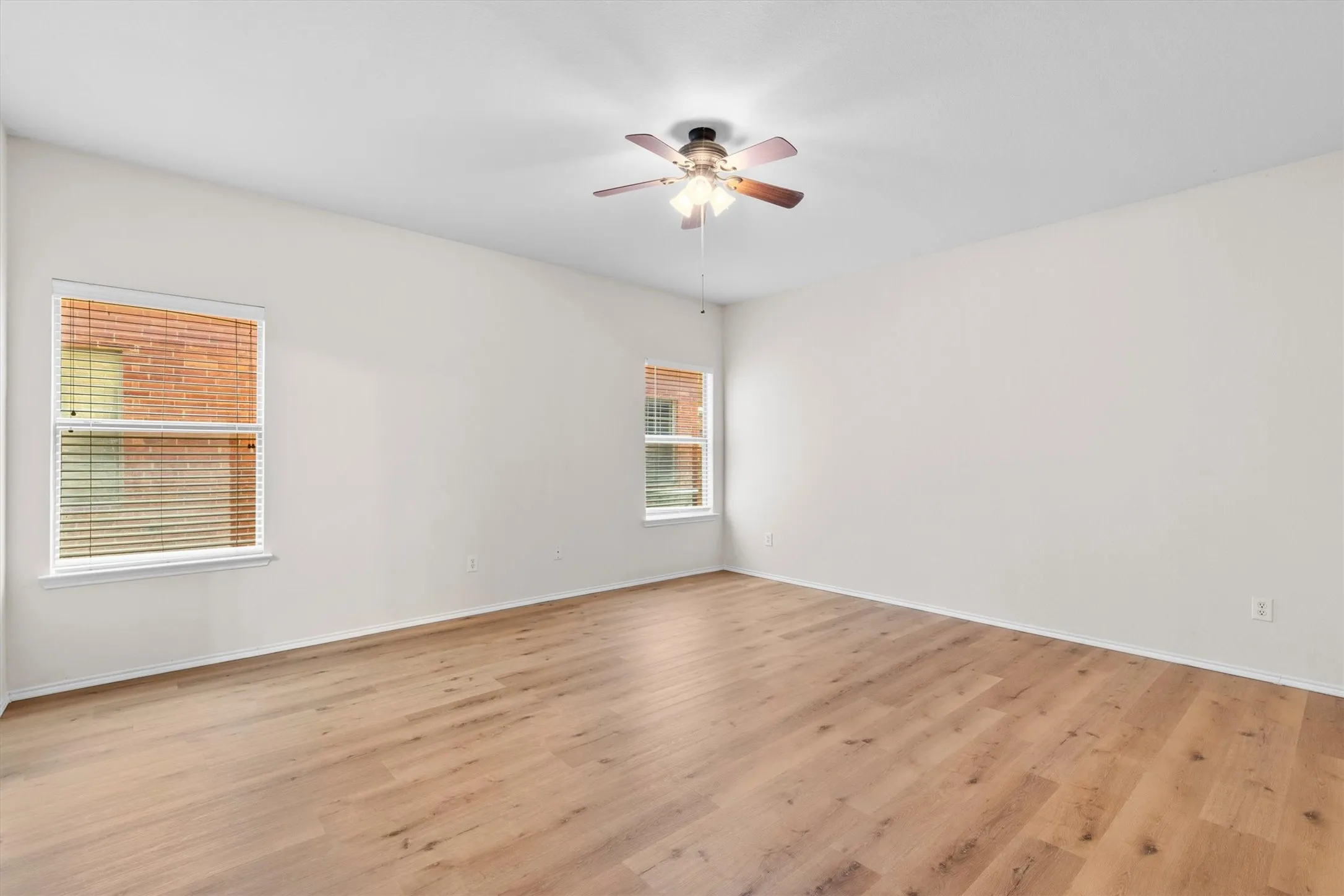 Single Family Residence For Rent in Collin County , 3200 Nandina Street, Mc Kinney, Texas 75071, 5 Bedroom, 3 Bathroom, 2 Garage spaces, 2,709 Sqft, built in 2005, mls#21352901, Real Estate Agent in Mc Kinney, Homes For Rent in Collin county, Homes For Rent in Mc Kinney, Realtor in Mc Kinney Texas, Real Estate Brokerage Independent Realty Texas, Luminita Cordes Realtor