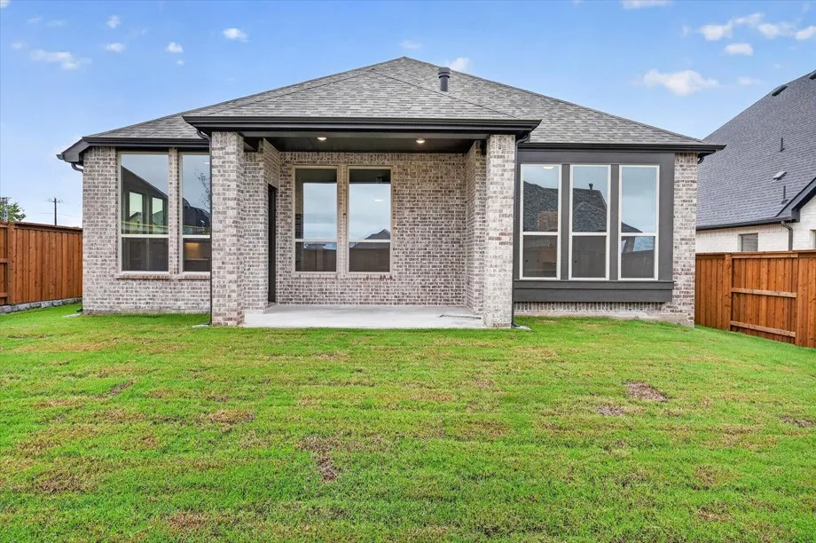 Single Family Residence For Sale in Grayson County , 1501 Hawn Drive, Van Alstyne, Texas 75495, 4 Bedroom, 3 Bathroom, 2 Garage spaces, 2,285 Sqft, built in 2026, mls#21355513, Real Estate Agent in Van Alstyne, Homes For Sale in Grayson county, Homes For Sale in Van Alstyne, Realtor in Van Alstyne Texas, Real Estate Brokerage Independent Realty Texas, Luminita Cordes Realtor