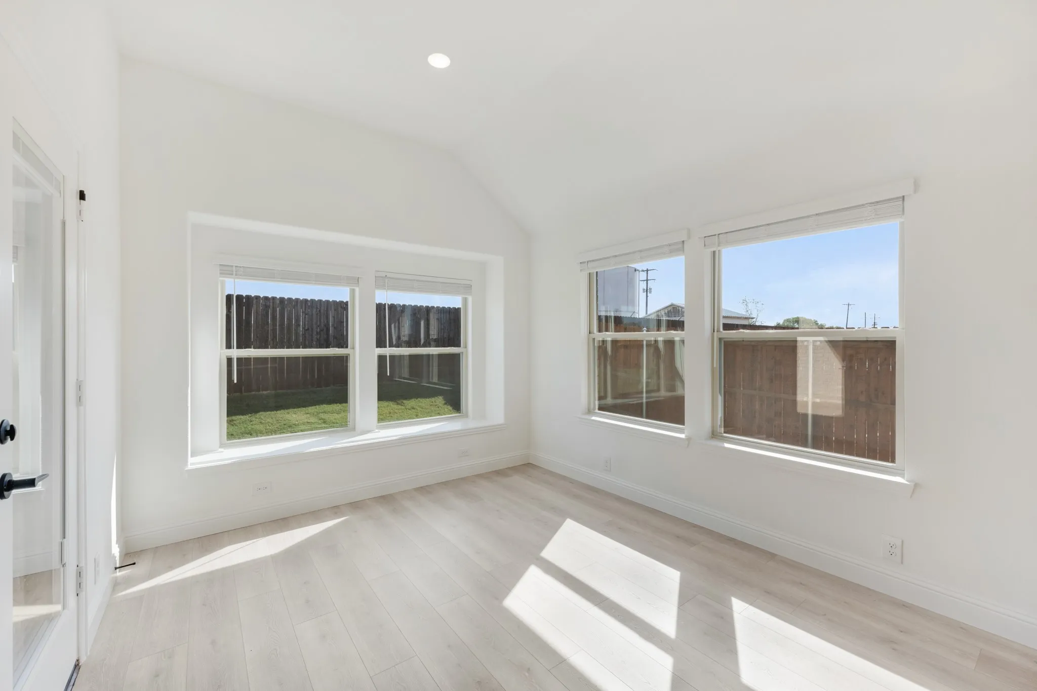 Single Family Residence For Sale in Hood County , 268 Coronado Court, Granbury, Texas 76048, 4 Bedroom, 3 Bathroom, 2 Garage spaces, 2,098 Sqft, built in 2026, mls#21355520, Real Estate Agent in Granbury, Homes For Sale in Hood county, Homes For Sale in Granbury, Realtor in Granbury Texas, Real Estate Brokerage Independent Realty Texas, Luminita Cordes Realtor