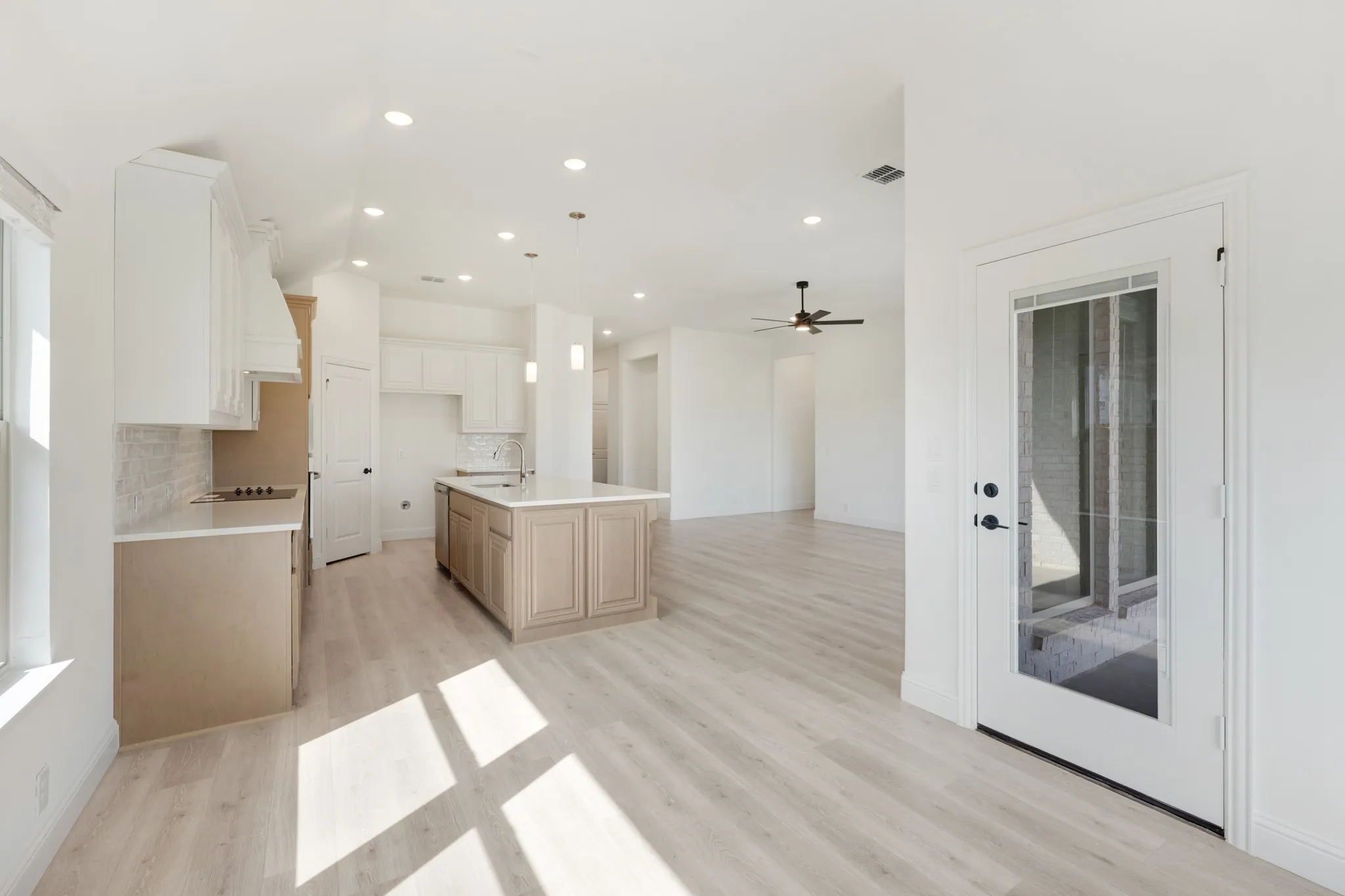 Single Family Residence For Sale in Hood County , 268 Coronado Court, Granbury, Texas 76048, 4 Bedroom, 3 Bathroom, 2 Garage spaces, 2,098 Sqft, built in 2026, mls#21355520, Real Estate Agent in Granbury, Homes For Sale in Hood county, Homes For Sale in Granbury, Realtor in Granbury Texas, Real Estate Brokerage Independent Realty Texas, Luminita Cordes Realtor