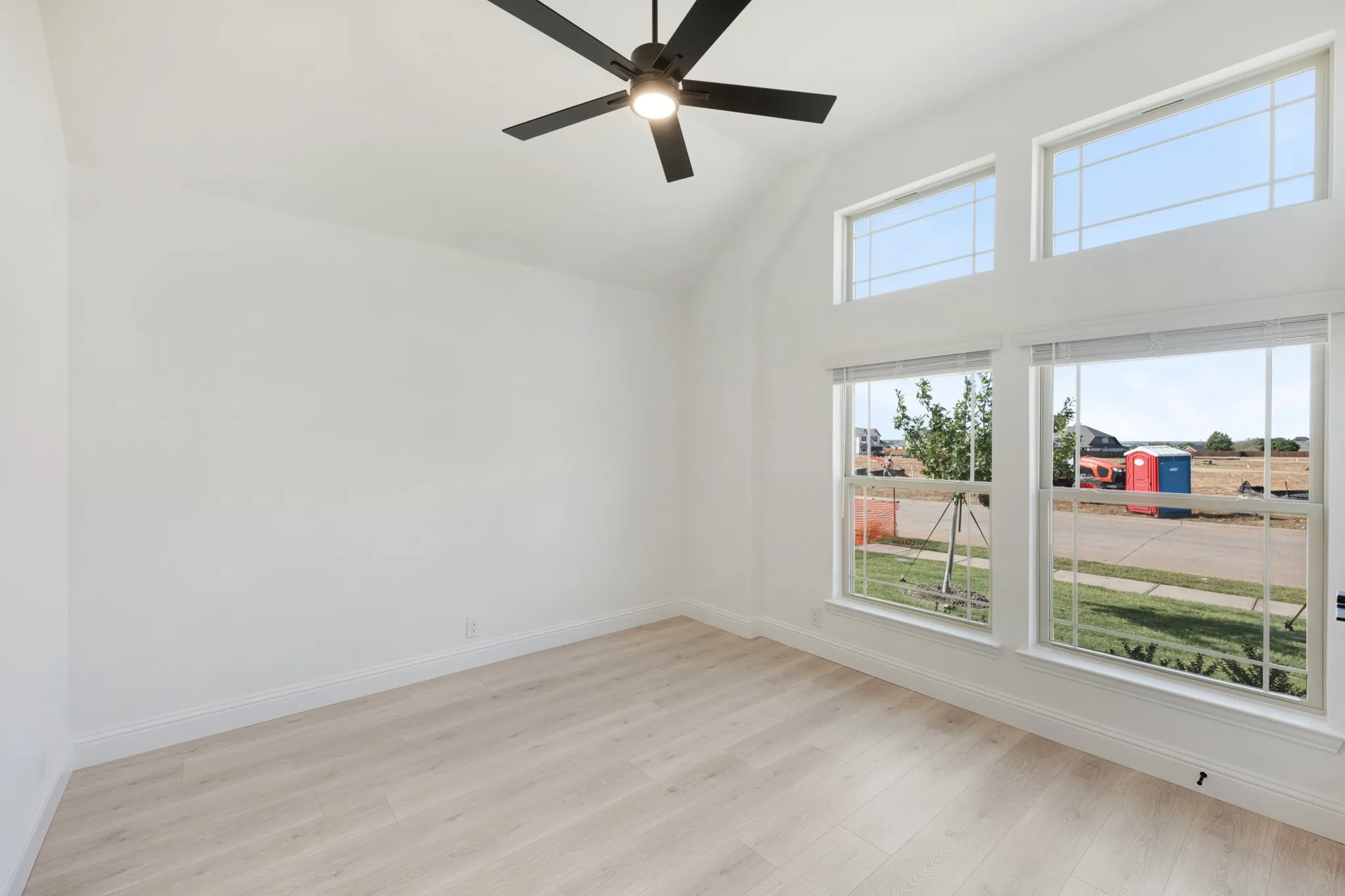 Single Family Residence For Sale in Hood County , 268 Coronado Court, Granbury, Texas 76048, 4 Bedroom, 3 Bathroom, 2 Garage spaces, 2,098 Sqft, built in 2026, mls#21355520, Real Estate Agent in Granbury, Homes For Sale in Hood county, Homes For Sale in Granbury, Realtor in Granbury Texas, Real Estate Brokerage Independent Realty Texas, Luminita Cordes Realtor
