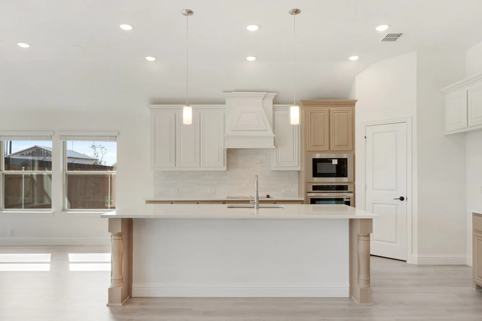 Single Family Residence For Sale in Hood County , 268 Coronado Court, Granbury, Texas 76048, 4 Bedroom, 3 Bathroom, 2 Garage spaces, 2,098 Sqft, built in 2026, mls#21355520, Real Estate Agent in Granbury, Homes For Sale in Hood county, Homes For Sale in Granbury, Realtor in Granbury Texas, Real Estate Brokerage Independent Realty Texas, Luminita Cordes Realtor
