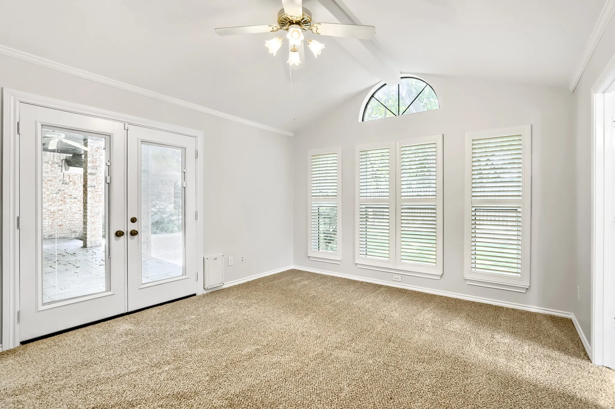 Single Family Residence For Sale in Dallas County , 1522 Bonanza Court, Sachse, Texas 75048, 3 Bedroom, 3 Bathroom, 2 Garage spaces, 2,244 Sqft, built in 1992, mls#21346784, Real Estate Agent in Sachse, Homes For Sale in Dallas county, Homes For Sale in Sachse, Realtor in Sachse Texas, Real Estate Brokerage Independent Realty Texas, Luminita Cordes Realtor