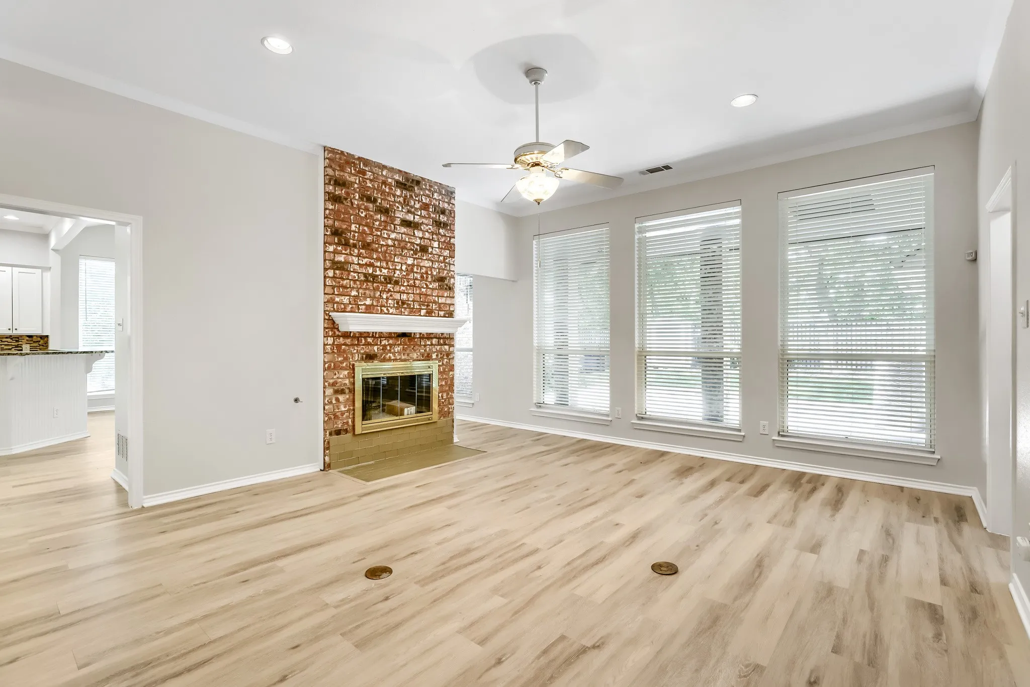 Single Family Residence For Sale in Dallas County , 1522 Bonanza Court, Sachse, Texas 75048, 3 Bedroom, 3 Bathroom, 2 Garage spaces, 2,244 Sqft, built in 1992, mls#21346784, Real Estate Agent in Sachse, Homes For Sale in Dallas county, Homes For Sale in Sachse, Realtor in Sachse Texas, Real Estate Brokerage Independent Realty Texas, Luminita Cordes Realtor