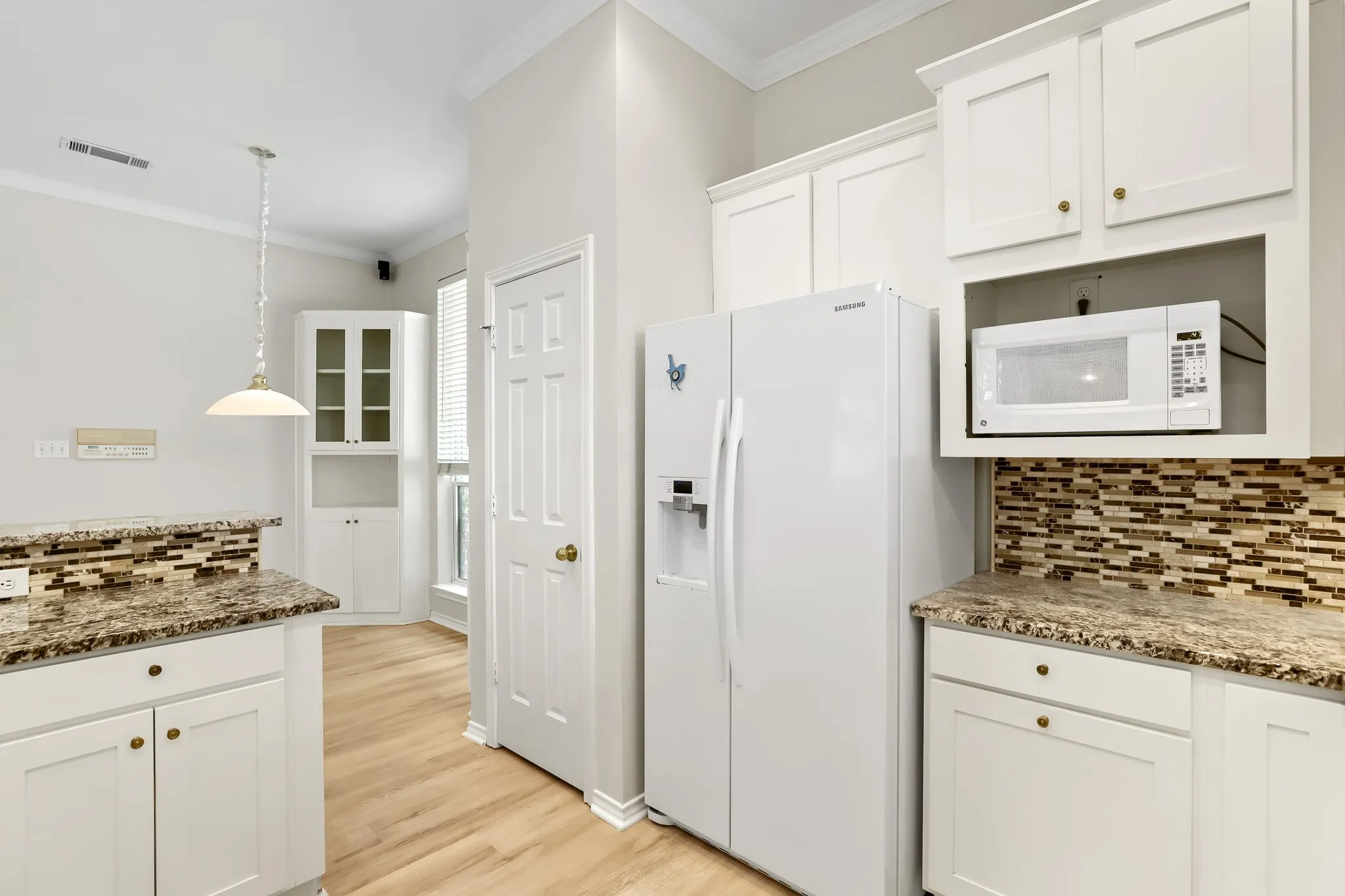 Single Family Residence For Sale in Dallas County , 1522 Bonanza Court, Sachse, Texas 75048, 3 Bedroom, 3 Bathroom, 2 Garage spaces, 2,244 Sqft, built in 1992, mls#21346784, Real Estate Agent in Sachse, Homes For Sale in Dallas county, Homes For Sale in Sachse, Realtor in Sachse Texas, Real Estate Brokerage Independent Realty Texas, Luminita Cordes Realtor