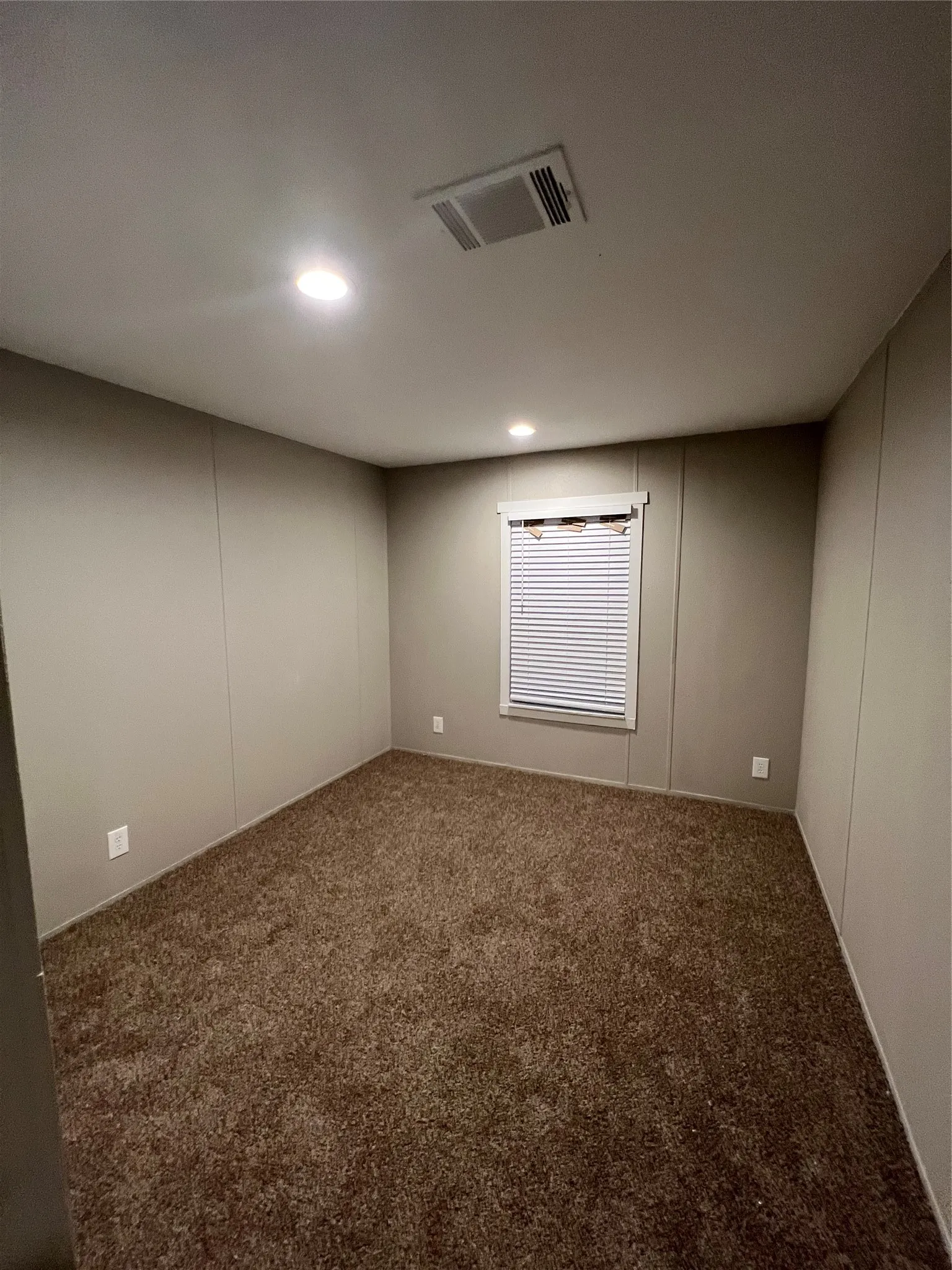 Mobile Home For Sale in Bosque County , 197 E Sweden Street, Walnut Springs, Texas 76690, 5 Bedroom, 3 Bathroom, Garage spaces, 1,890 Sqft, built in 2022, mls#21355737, Real Estate Agent in Walnut Springs, Homes For Sale in Bosque county, Homes For Sale in Walnut Springs, Realtor in Walnut Springs Texas, Real Estate Brokerage Independent Realty Texas, Luminita Cordes Realtor