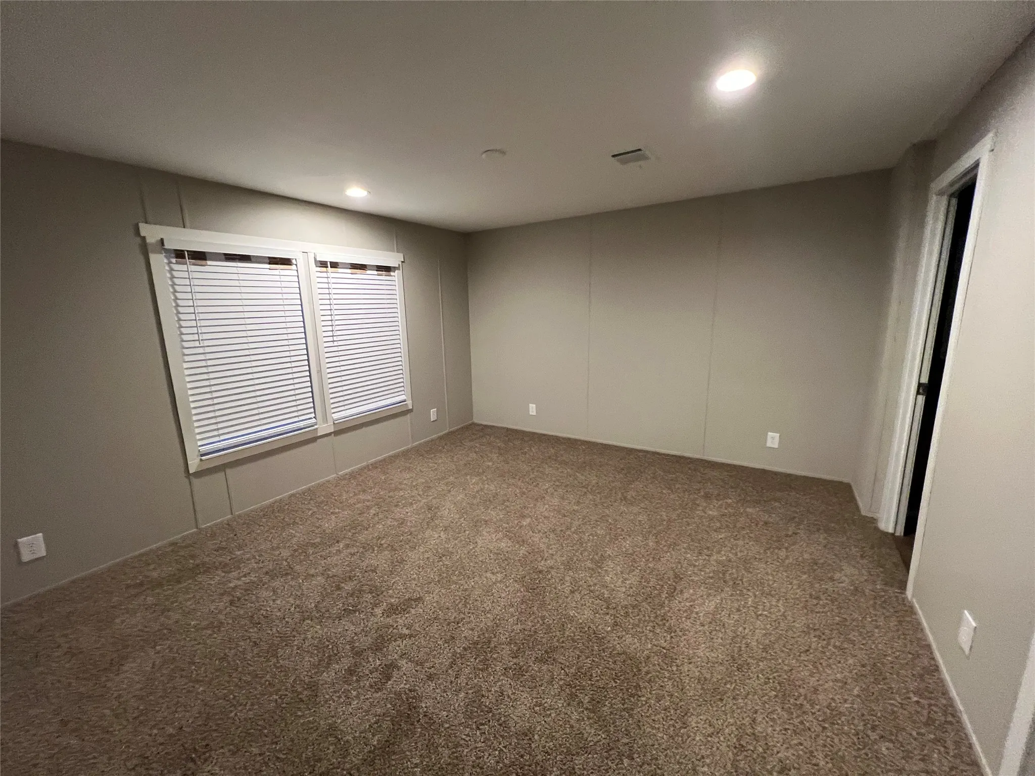 Mobile Home For Sale in Bosque County , 197 E Sweden Street, Walnut Springs, Texas 76690, 5 Bedroom, 3 Bathroom, Garage spaces, 1,890 Sqft, built in 2022, mls#21355737, Real Estate Agent in Walnut Springs, Homes For Sale in Bosque county, Homes For Sale in Walnut Springs, Realtor in Walnut Springs Texas, Real Estate Brokerage Independent Realty Texas, Luminita Cordes Realtor