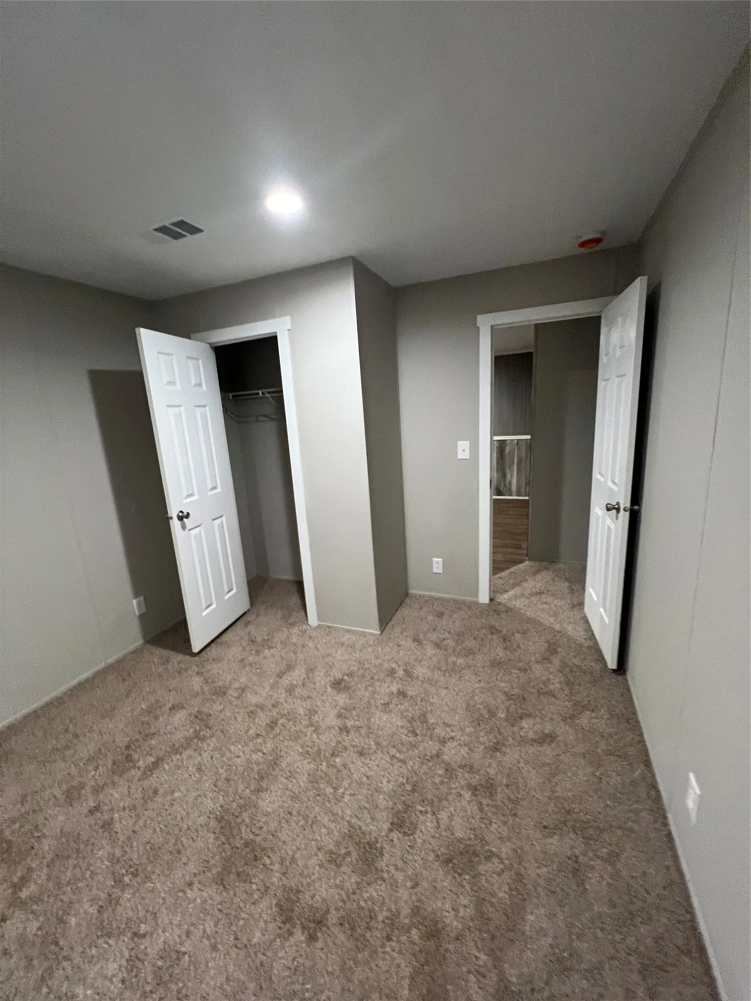 Mobile Home For Sale in Bosque County , 197 E Sweden Street, Walnut Springs, Texas 76690, 5 Bedroom, 3 Bathroom, Garage spaces, 1,890 Sqft, built in 2022, mls#21355737, Real Estate Agent in Walnut Springs, Homes For Sale in Bosque county, Homes For Sale in Walnut Springs, Realtor in Walnut Springs Texas, Real Estate Brokerage Independent Realty Texas, Luminita Cordes Realtor