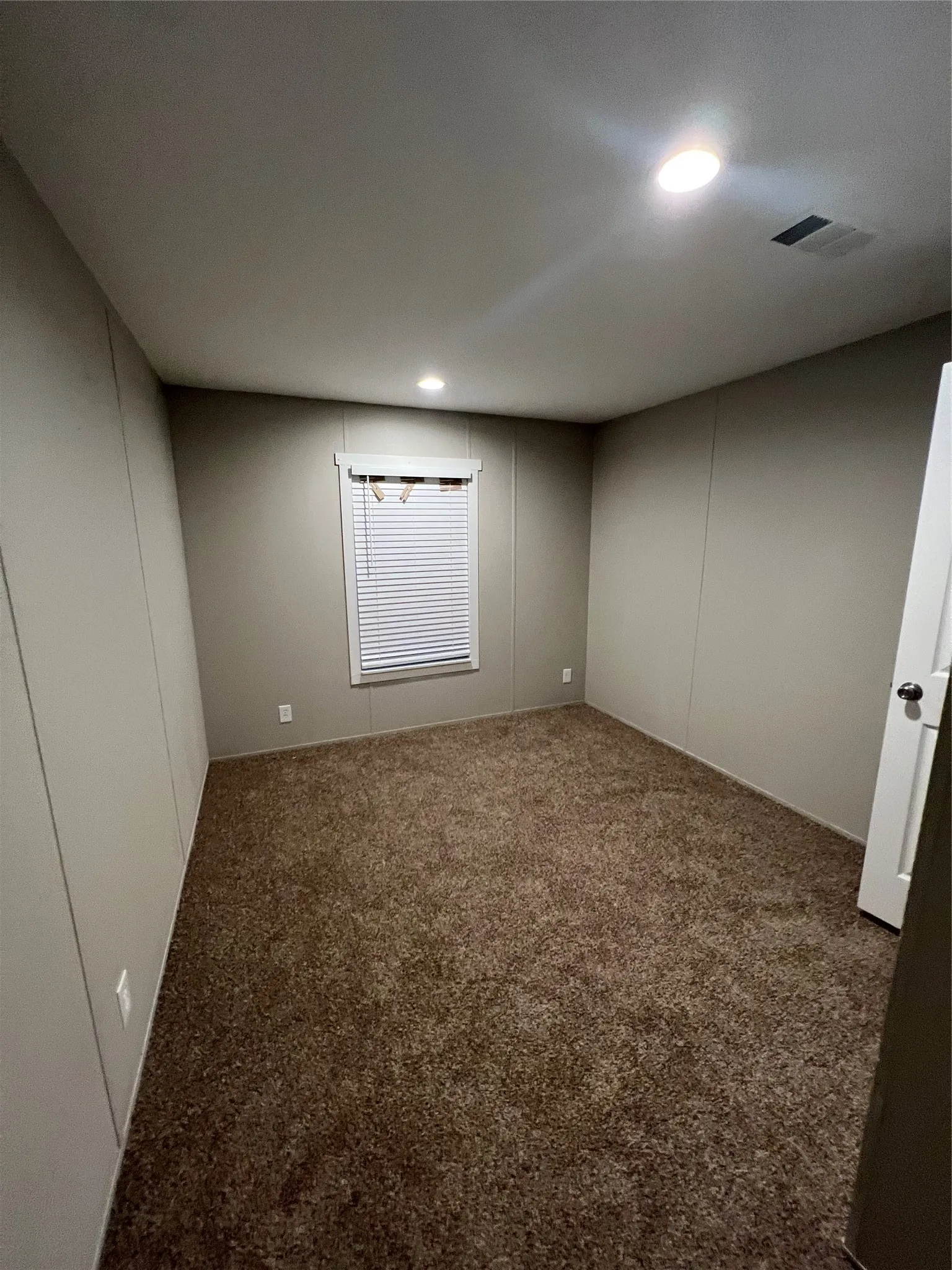 Mobile Home For Sale in Bosque County , 197 E Sweden Street, Walnut Springs, Texas 76690, 5 Bedroom, 3 Bathroom, Garage spaces, 1,890 Sqft, built in 2022, mls#21355737, Real Estate Agent in Walnut Springs, Homes For Sale in Bosque county, Homes For Sale in Walnut Springs, Realtor in Walnut Springs Texas, Real Estate Brokerage Independent Realty Texas, Luminita Cordes Realtor