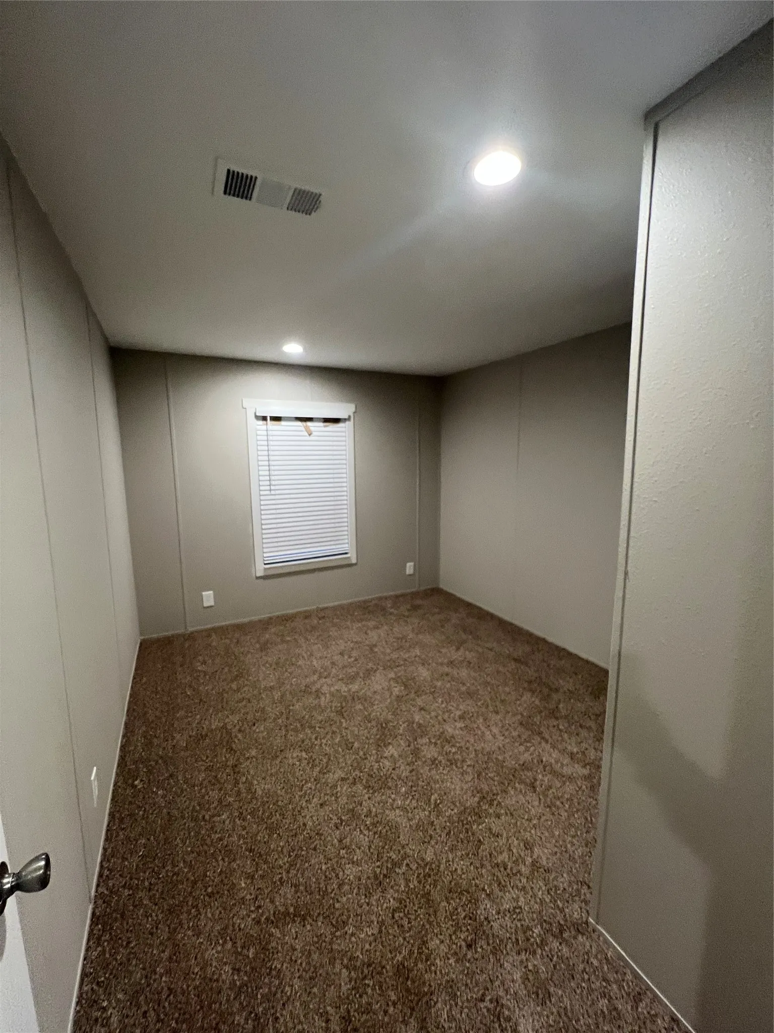 Mobile Home For Sale in Bosque County , 197 E Sweden Street, Walnut Springs, Texas 76690, 5 Bedroom, 3 Bathroom, Garage spaces, 1,890 Sqft, built in 2022, mls#21355737, Real Estate Agent in Walnut Springs, Homes For Sale in Bosque county, Homes For Sale in Walnut Springs, Realtor in Walnut Springs Texas, Real Estate Brokerage Independent Realty Texas, Luminita Cordes Realtor