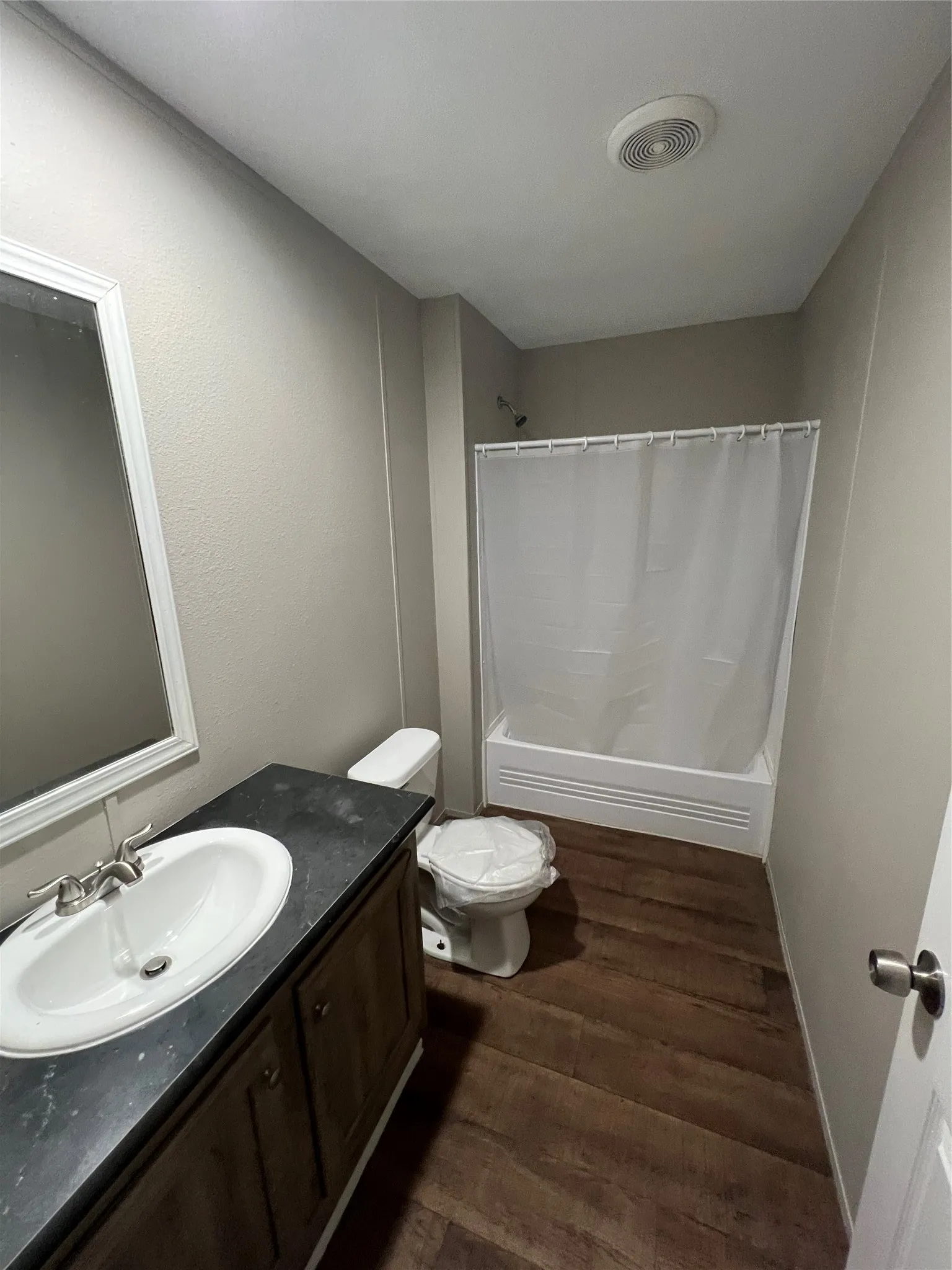 Mobile Home For Sale in Bosque County , 197 E Sweden Street, Walnut Springs, Texas 76690, 5 Bedroom, 3 Bathroom, Garage spaces, 1,890 Sqft, built in 2022, mls#21355737, Real Estate Agent in Walnut Springs, Homes For Sale in Bosque county, Homes For Sale in Walnut Springs, Realtor in Walnut Springs Texas, Real Estate Brokerage Independent Realty Texas, Luminita Cordes Realtor