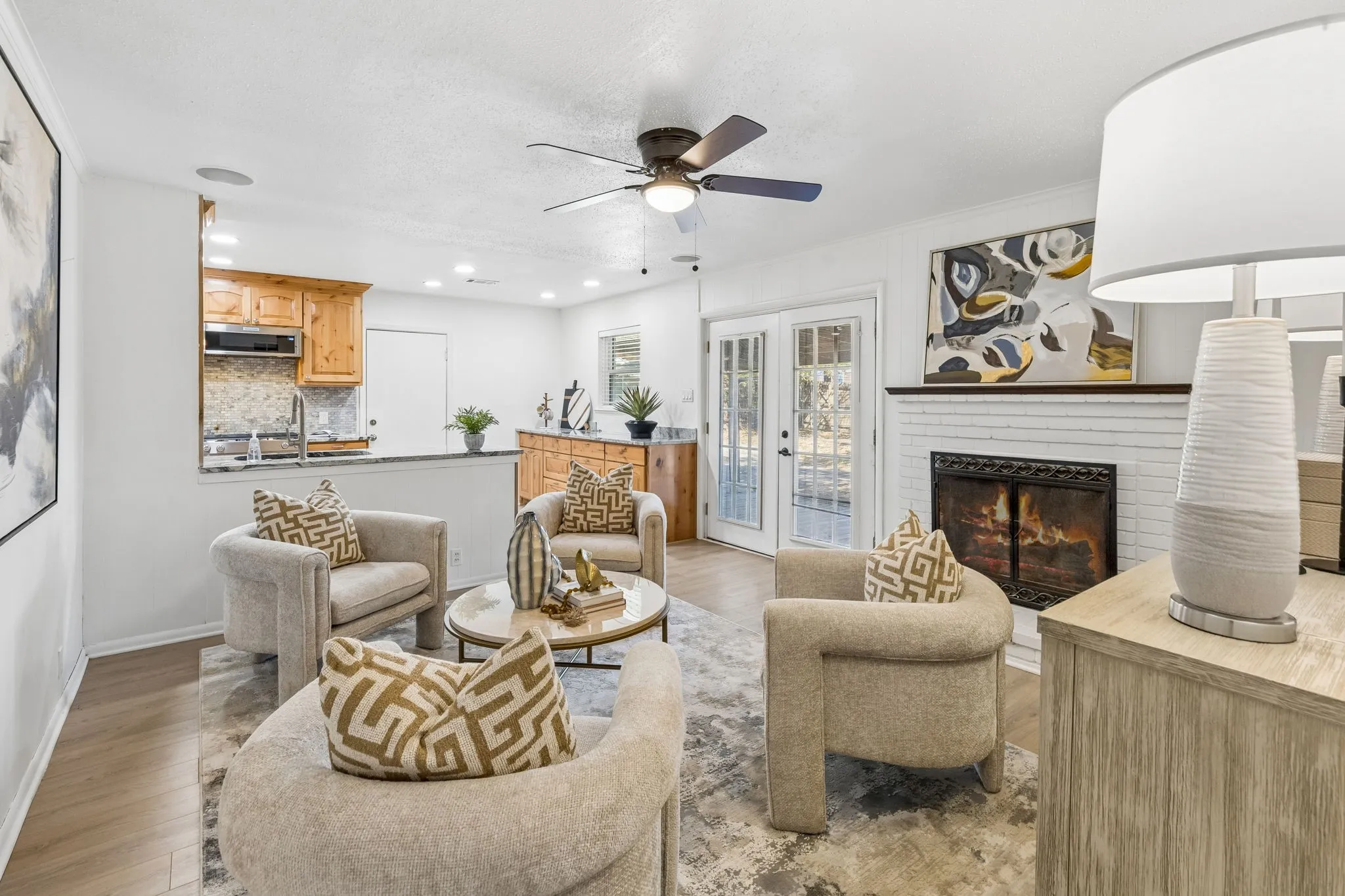 Single Family Residence For Sale in Dallas County , 104 N Weatherred Drive, Richardson, Texas 75080, 3 Bedroom, 2 Bathroom, 2 Garage spaces, 1,492 Sqft, built in 1958, mls#21344440, Real Estate Agent in Richardson, Homes For Sale in Dallas county, Homes For Sale in Richardson, Realtor in Richardson Texas, Real Estate Brokerage Independent Realty Texas, Luminita Cordes Realtor