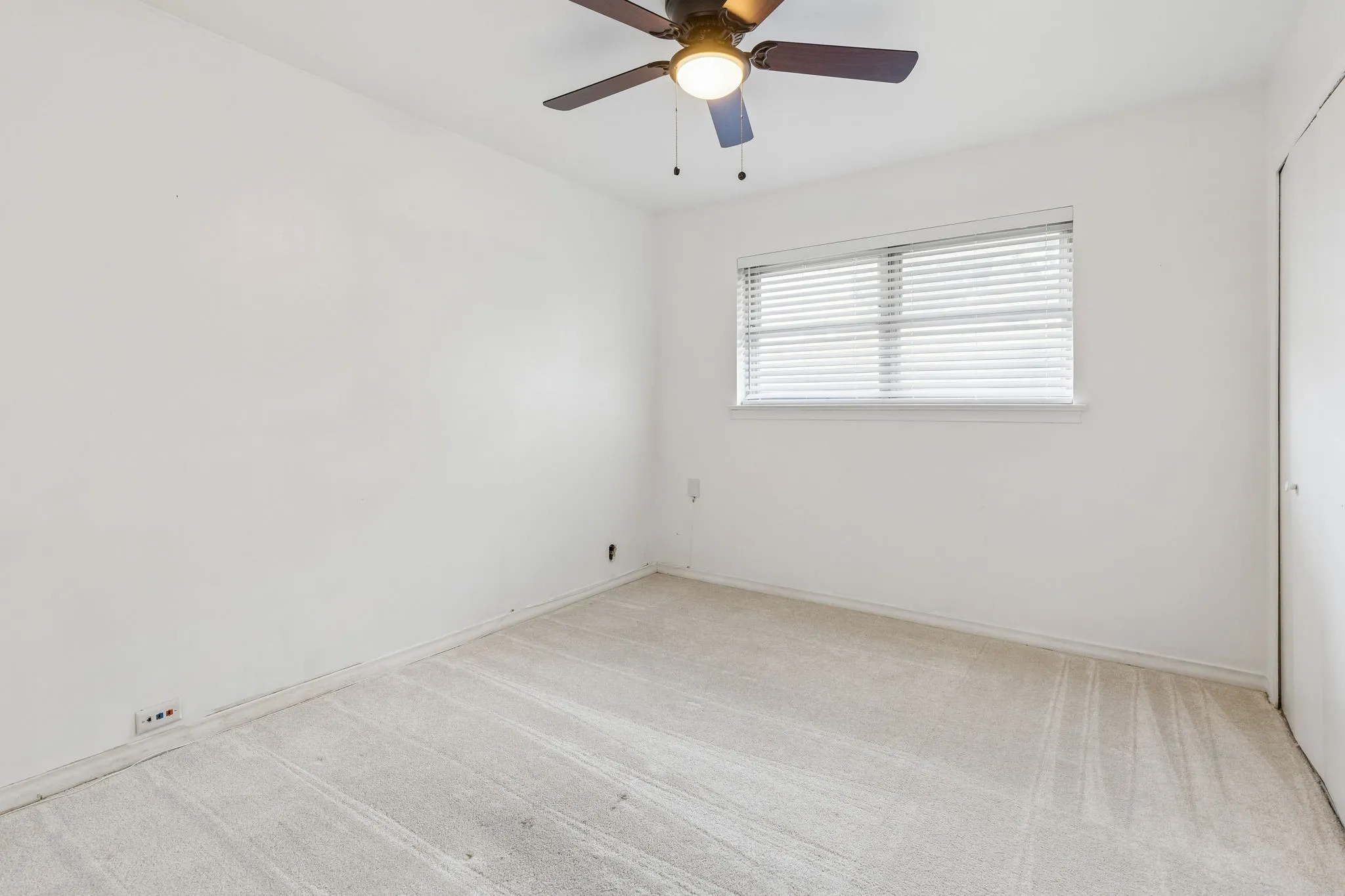 Single Family Residence For Sale in Dallas County , 104 N Weatherred Drive, Richardson, Texas 75080, 3 Bedroom, 2 Bathroom, 2 Garage spaces, 1,492 Sqft, built in 1958, mls#21344440, Real Estate Agent in Richardson, Homes For Sale in Dallas county, Homes For Sale in Richardson, Realtor in Richardson Texas, Real Estate Brokerage Independent Realty Texas, Luminita Cordes Realtor