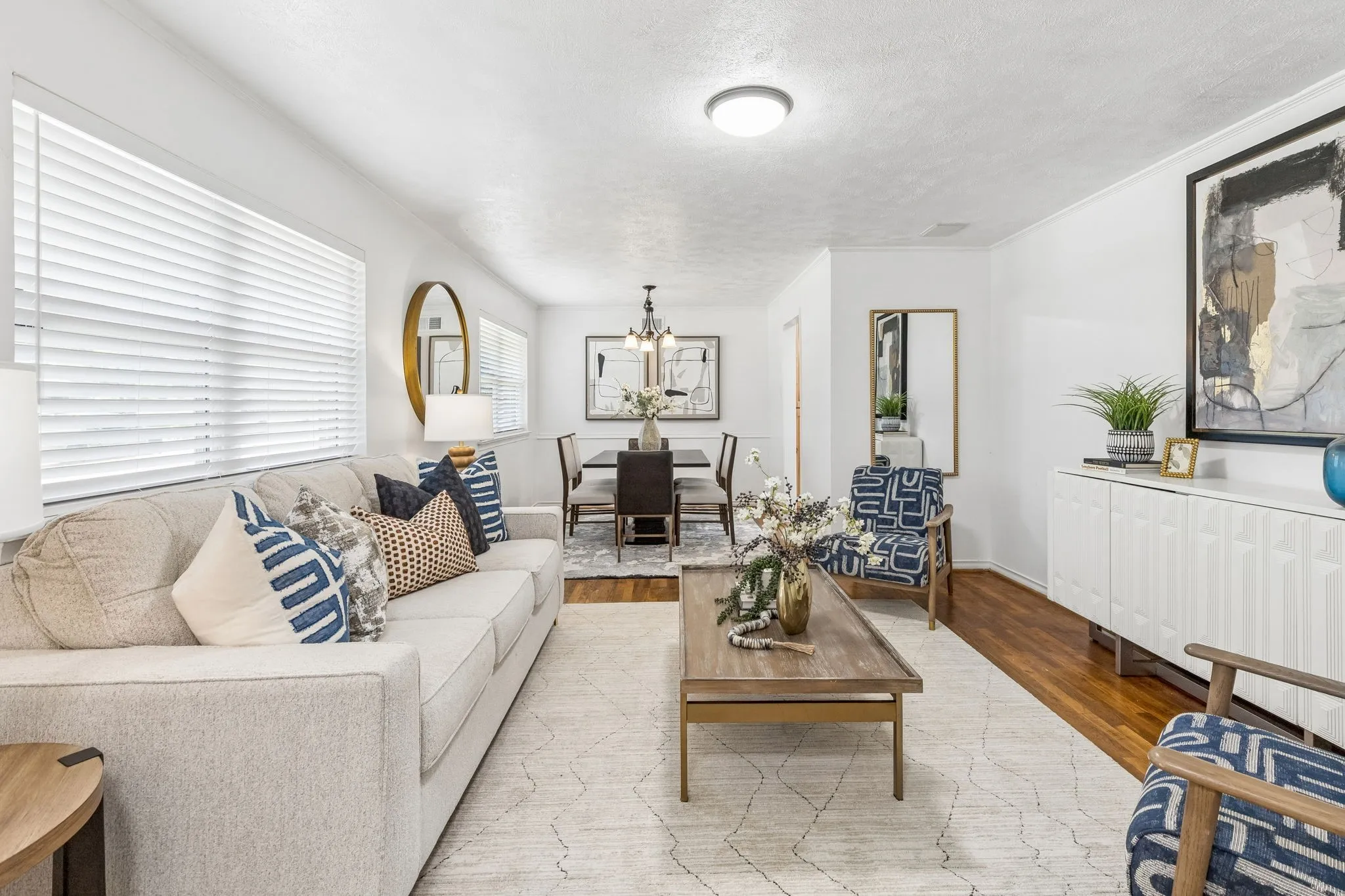 Single Family Residence For Sale in Dallas County , 104 N Weatherred Drive, Richardson, Texas 75080, 3 Bedroom, 2 Bathroom, 2 Garage spaces, 1,492 Sqft, built in 1958, mls#21344440, Real Estate Agent in Richardson, Homes For Sale in Dallas county, Homes For Sale in Richardson, Realtor in Richardson Texas, Real Estate Brokerage Independent Realty Texas, Luminita Cordes Realtor