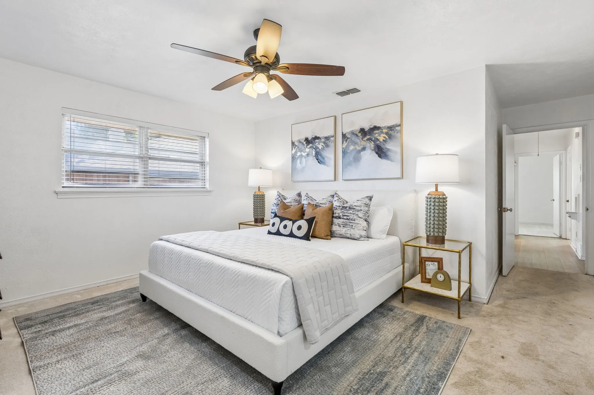 Single Family Residence For Sale in Dallas County , 104 N Weatherred Drive, Richardson, Texas 75080, 3 Bedroom, 2 Bathroom, 2 Garage spaces, 1,492 Sqft, built in 1958, mls#21344440, Real Estate Agent in Richardson, Homes For Sale in Dallas county, Homes For Sale in Richardson, Realtor in Richardson Texas, Real Estate Brokerage Independent Realty Texas, Luminita Cordes Realtor