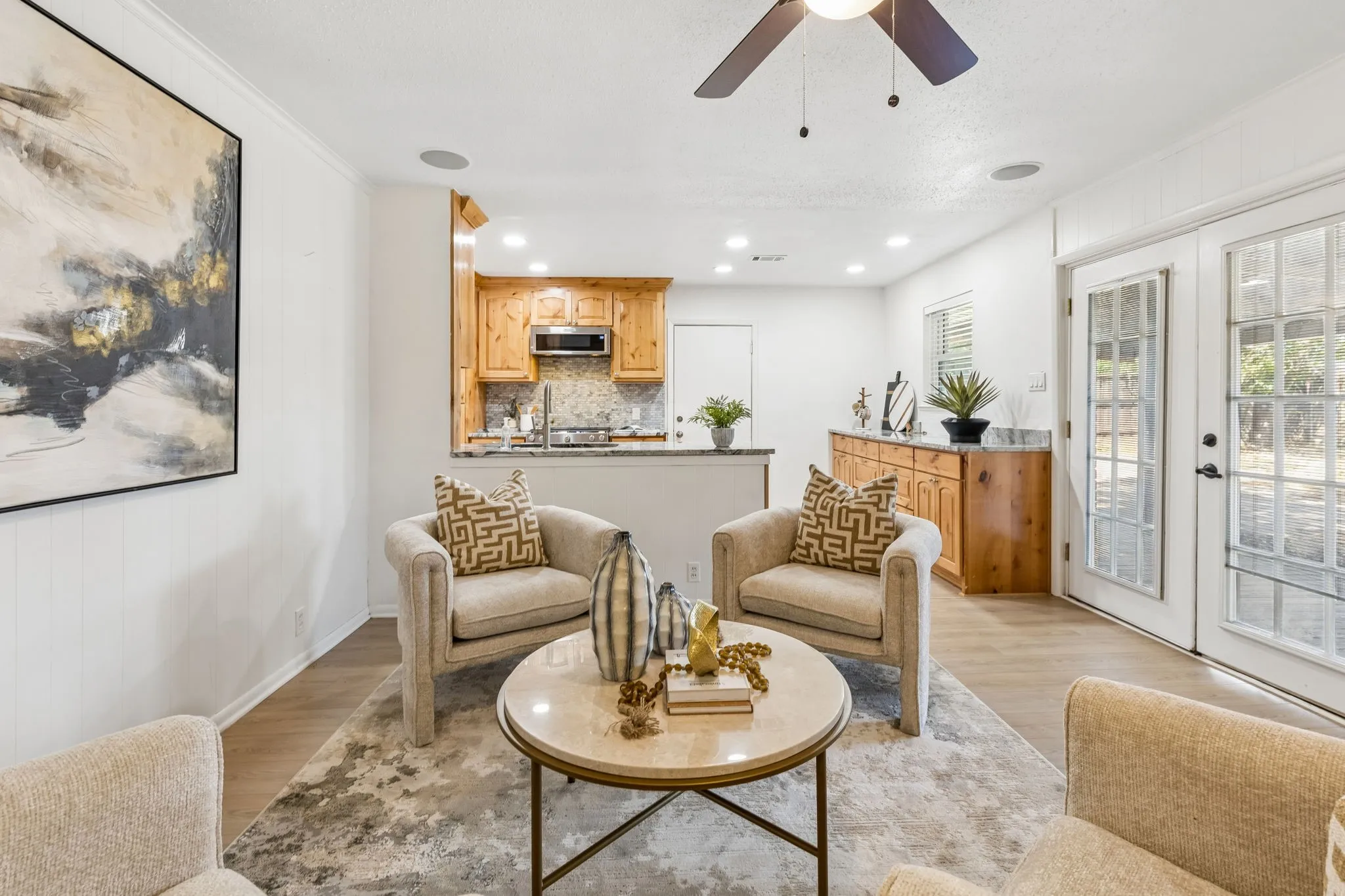 Single Family Residence For Sale in Dallas County , 104 N Weatherred Drive, Richardson, Texas 75080, 3 Bedroom, 2 Bathroom, 2 Garage spaces, 1,492 Sqft, built in 1958, mls#21344440, Real Estate Agent in Richardson, Homes For Sale in Dallas county, Homes For Sale in Richardson, Realtor in Richardson Texas, Real Estate Brokerage Independent Realty Texas, Luminita Cordes Realtor