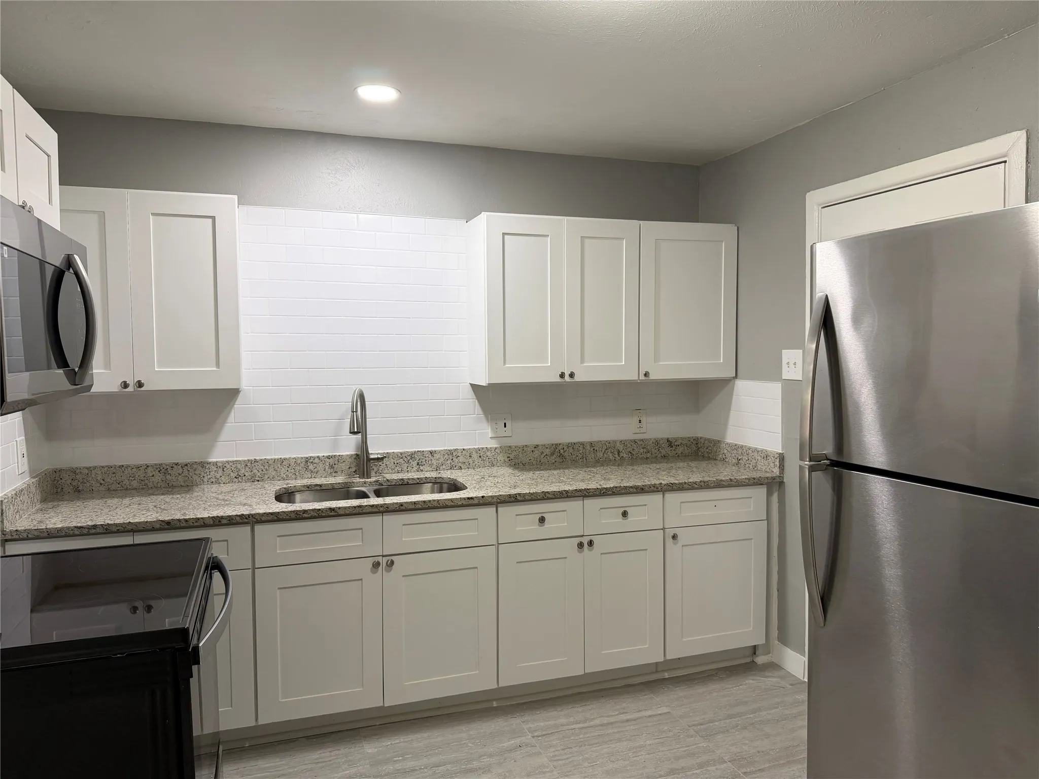 Duplex For Rent in Tarrant County , 2502 Normont Circle, Fort Worth, Texas 76103, 2 Bedroom, 1 Bathroom, 1 Garage spaces, 774 Sqft, built in 1954, mls#21355741, Real Estate Agent in Fort Worth, Homes For Rent in Tarrant county, Homes For Rent in Fort Worth, Realtor in Fort Worth Texas, Real Estate Brokerage Independent Realty Texas, Luminita Cordes Realtor