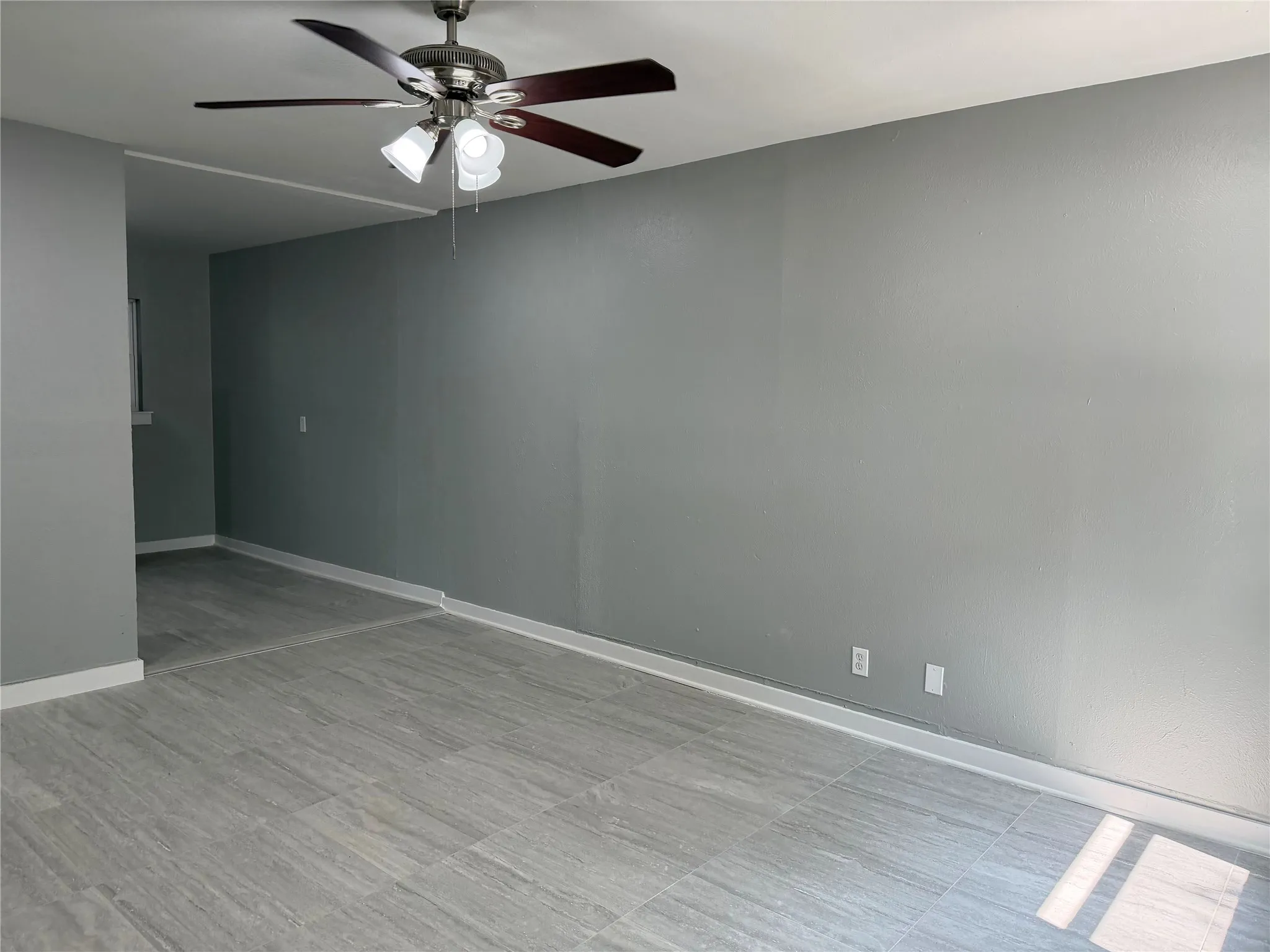 Duplex For Rent in Tarrant County , 2502 Normont Circle, Fort Worth, Texas 76103, 2 Bedroom, 1 Bathroom, 1 Garage spaces, 774 Sqft, built in 1954, mls#21355741, Real Estate Agent in Fort Worth, Homes For Rent in Tarrant county, Homes For Rent in Fort Worth, Realtor in Fort Worth Texas, Real Estate Brokerage Independent Realty Texas, Luminita Cordes Realtor