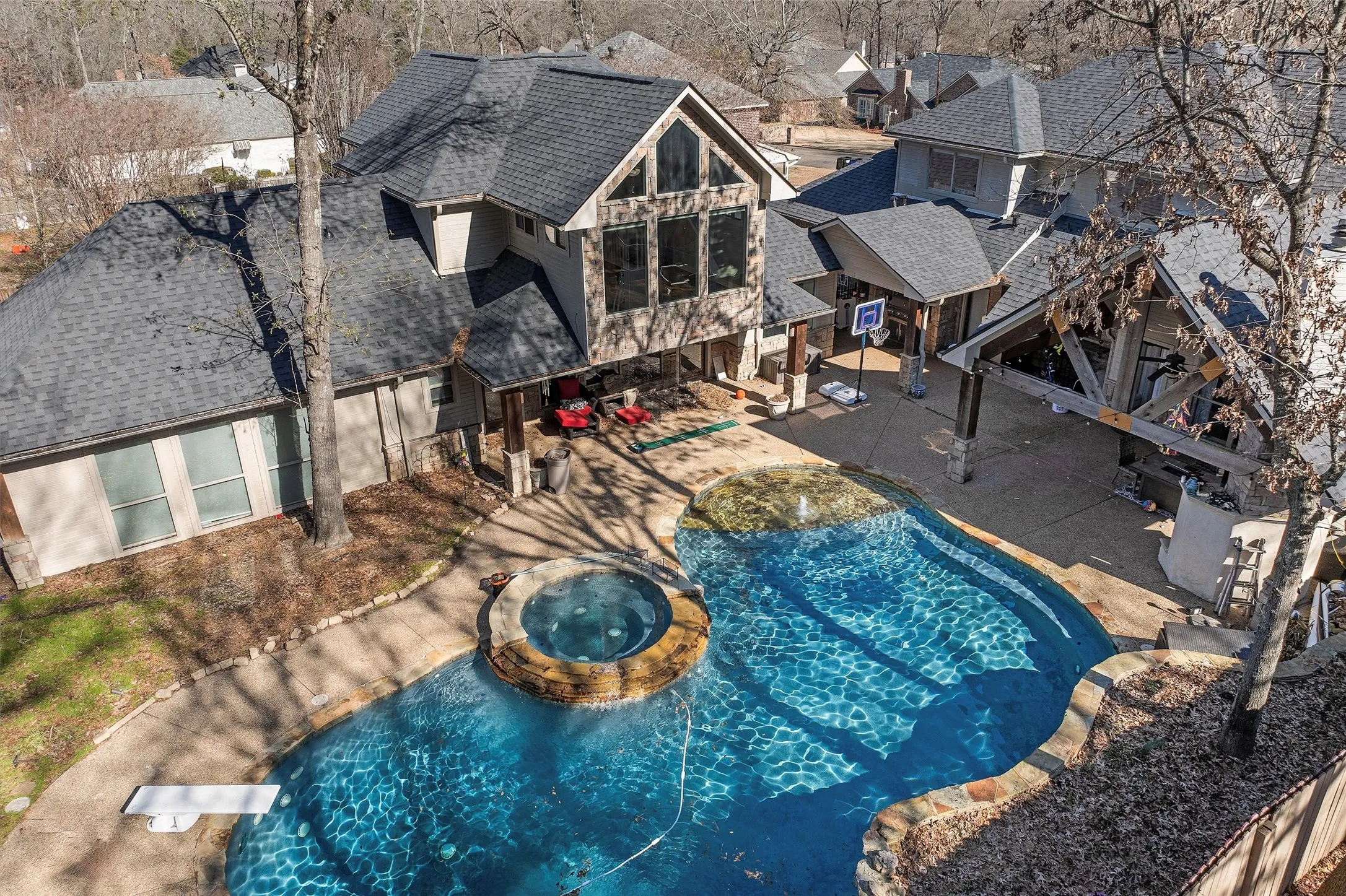 Single Family Residence For Sale in Gregg County , 3815 Holly Ridge Drive, Longview, Texas 75605, 7 Bedroom, 5 Bathroom, 2 Garage spaces, 5,997 Sqft, built in 1996, Price $1,040,000, mls#21349698, Real Estate Agent in Longview, Homes For Sale in Gregg county, Homes For Sale in Longview, Realtor in Longview Texas, Real Estate Brokerage Independent Realty Texas, Luminita Cordes Realtor