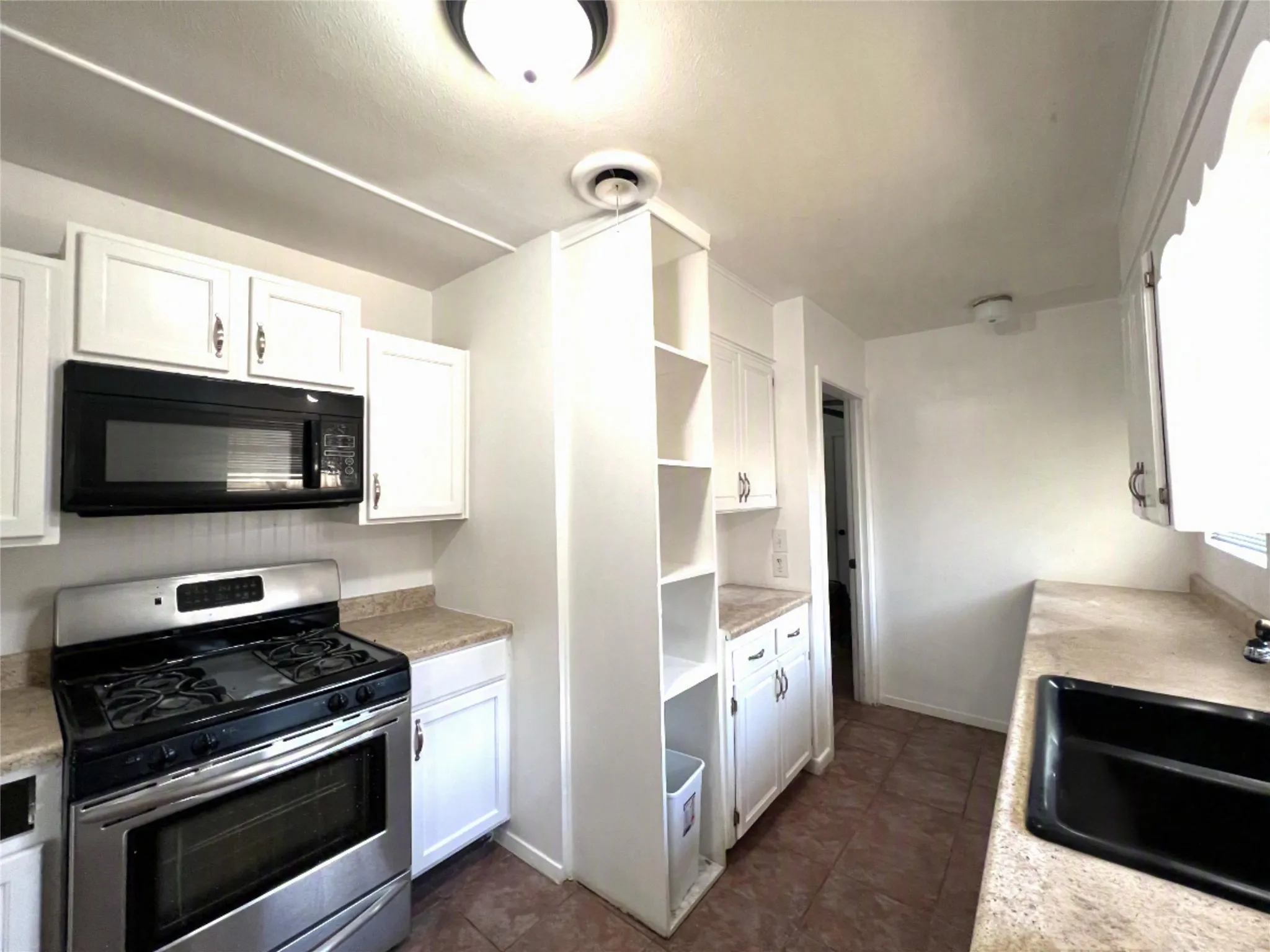 Single Family Residence For Sale in Clay County , 410 N Rosalee, Henrietta, Texas 76365, 4 Bedroom, 2 Bathroom, 1 Garage spaces, 1,449 Sqft, built in 1963, mls#21355759, Real Estate Agent in Henrietta, Homes For Sale in Clay county, Homes For Sale in Henrietta, Realtor in Henrietta Texas, Real Estate Brokerage Independent Realty Texas, Luminita Cordes Realtor
