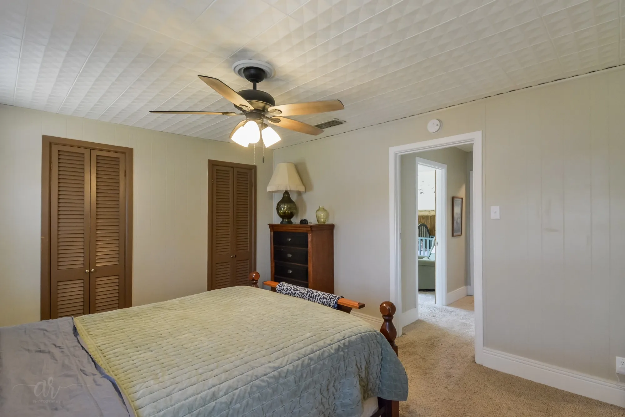 Single Family Residence For Sale in Taylor County , 2522 S 25th Street, Abilene, Texas 79605, 3 Bedroom, 2 Bathroom, 2 Garage spaces, 1,765 Sqft, built in 1956, mls#21355284, Real Estate Agent in Abilene, Homes For Sale in Taylor county, Homes For Sale in Abilene, Realtor in Abilene Texas, Real Estate Brokerage Independent Realty Texas, Luminita Cordes Realtor
