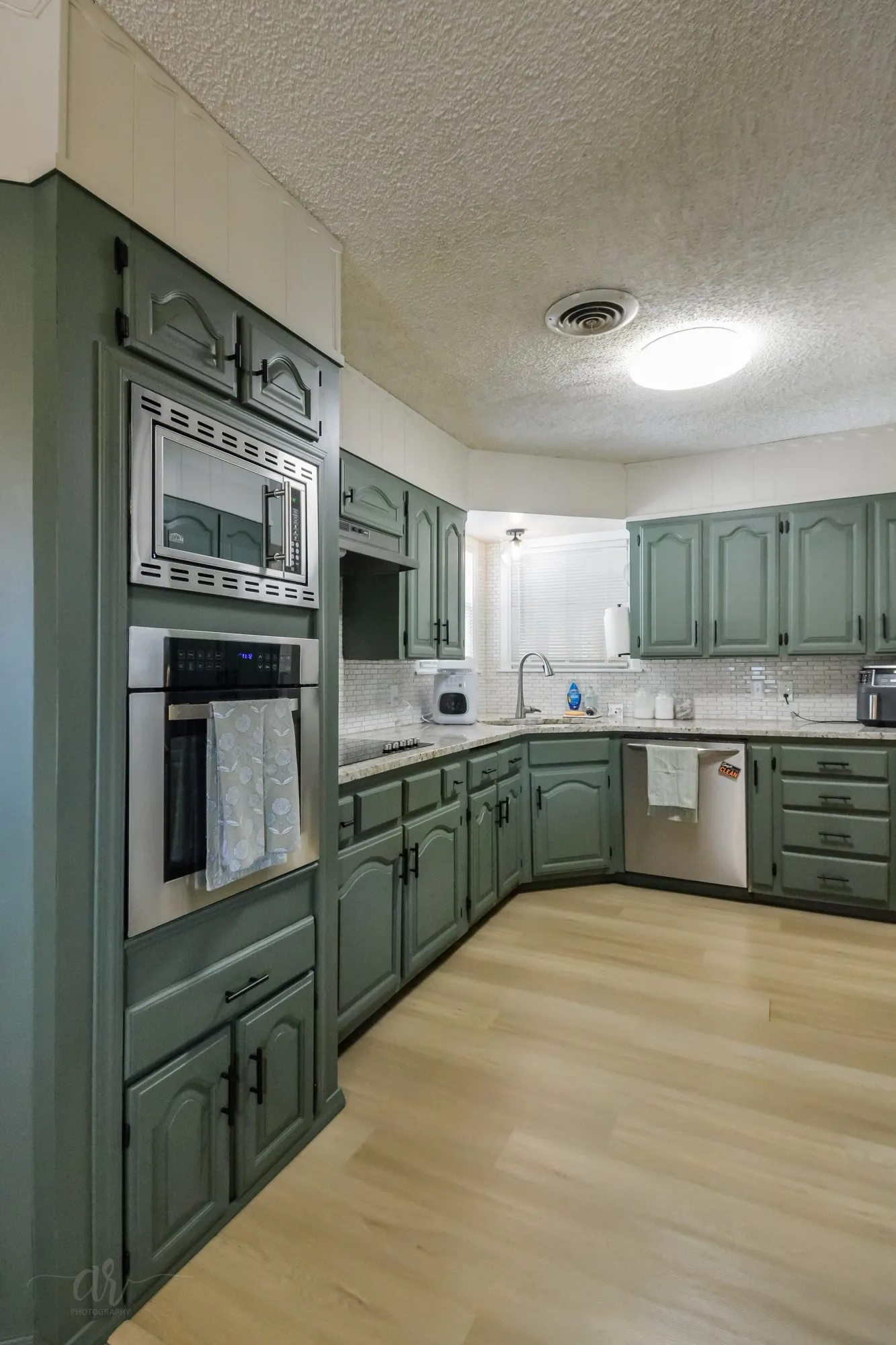 Single Family Residence For Sale in Taylor County , 2522 S 25th Street, Abilene, Texas 79605, 3 Bedroom, 2 Bathroom, 2 Garage spaces, 1,765 Sqft, built in 1956, mls#21355284, Real Estate Agent in Abilene, Homes For Sale in Taylor county, Homes For Sale in Abilene, Realtor in Abilene Texas, Real Estate Brokerage Independent Realty Texas, Luminita Cordes Realtor