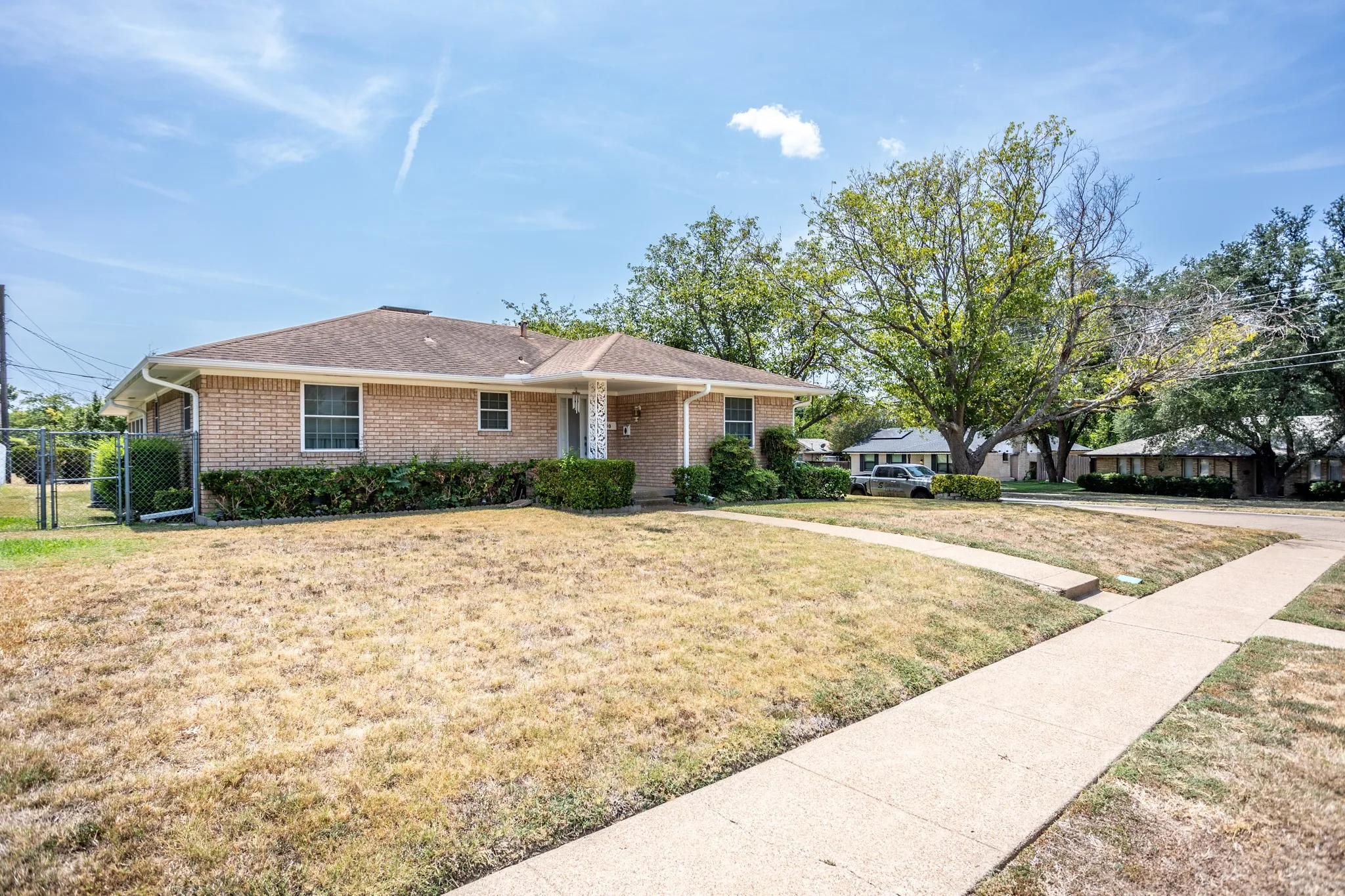 Single Family Residence For Sale in Dallas County , 950 SYCAMORE Lane, Lancaster, Texas 75146, 3 Bedroom, 2 Bathroom, 2 Garage spaces, 2,235 Sqft, built in 1964, mls#21355768, Real Estate Agent in Lancaster, Homes For Sale in Dallas county, Homes For Sale in Lancaster, Realtor in Lancaster Texas, Real Estate Brokerage Independent Realty Texas, Luminita Cordes Realtor