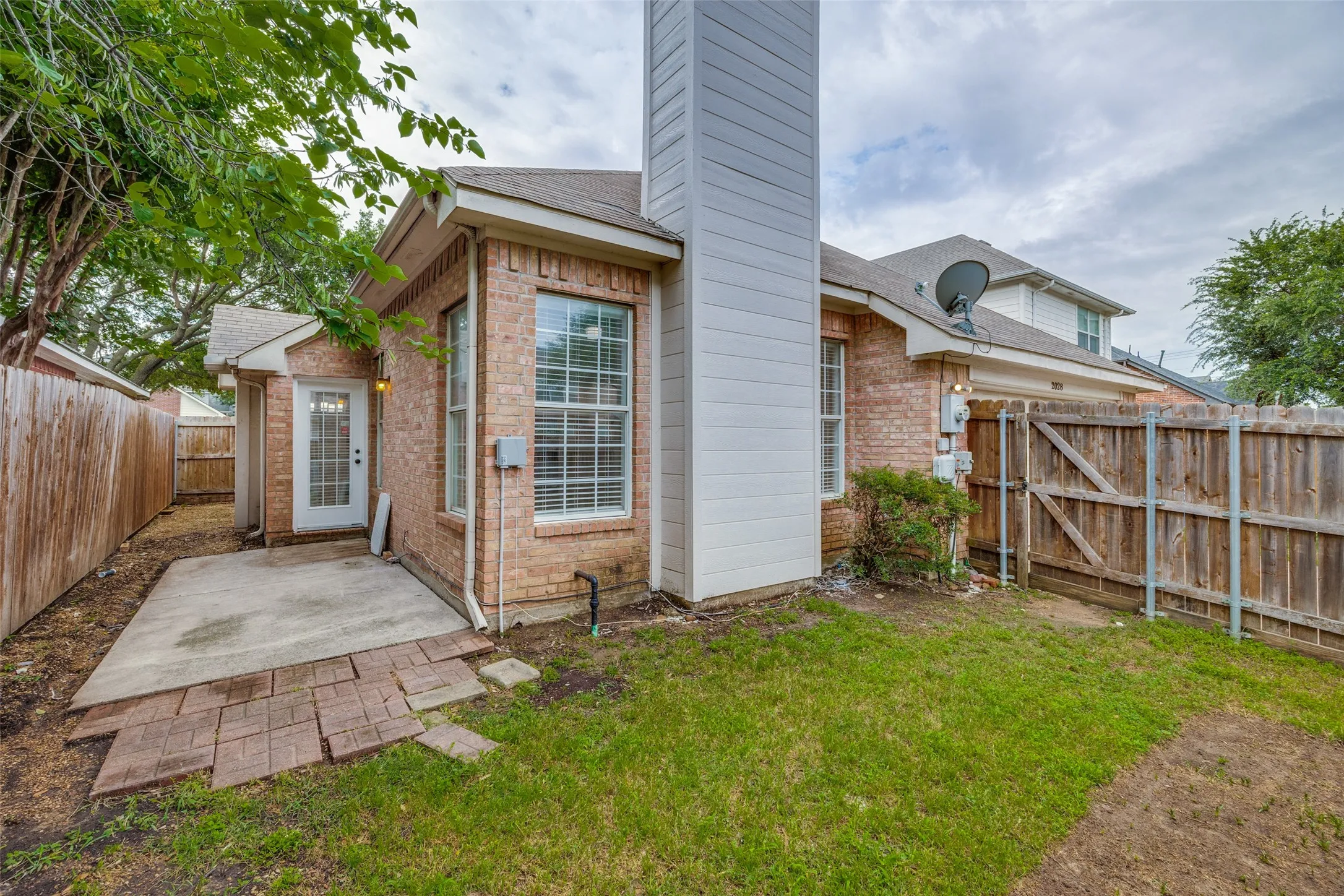Single Family Residence For Rent in Collin County , 2028 Ravenhurst Drive, Allen, Texas 75013, 4 Bedroom, 2 Bathroom, 2 Garage spaces, 2,030 Sqft, built in 1996, mls#21352290, Real Estate Agent in Allen, Homes For Rent in Collin county, Homes For Rent in Allen, Realtor in Allen Texas, Real Estate Brokerage Independent Realty Texas, Luminita Cordes Realtor