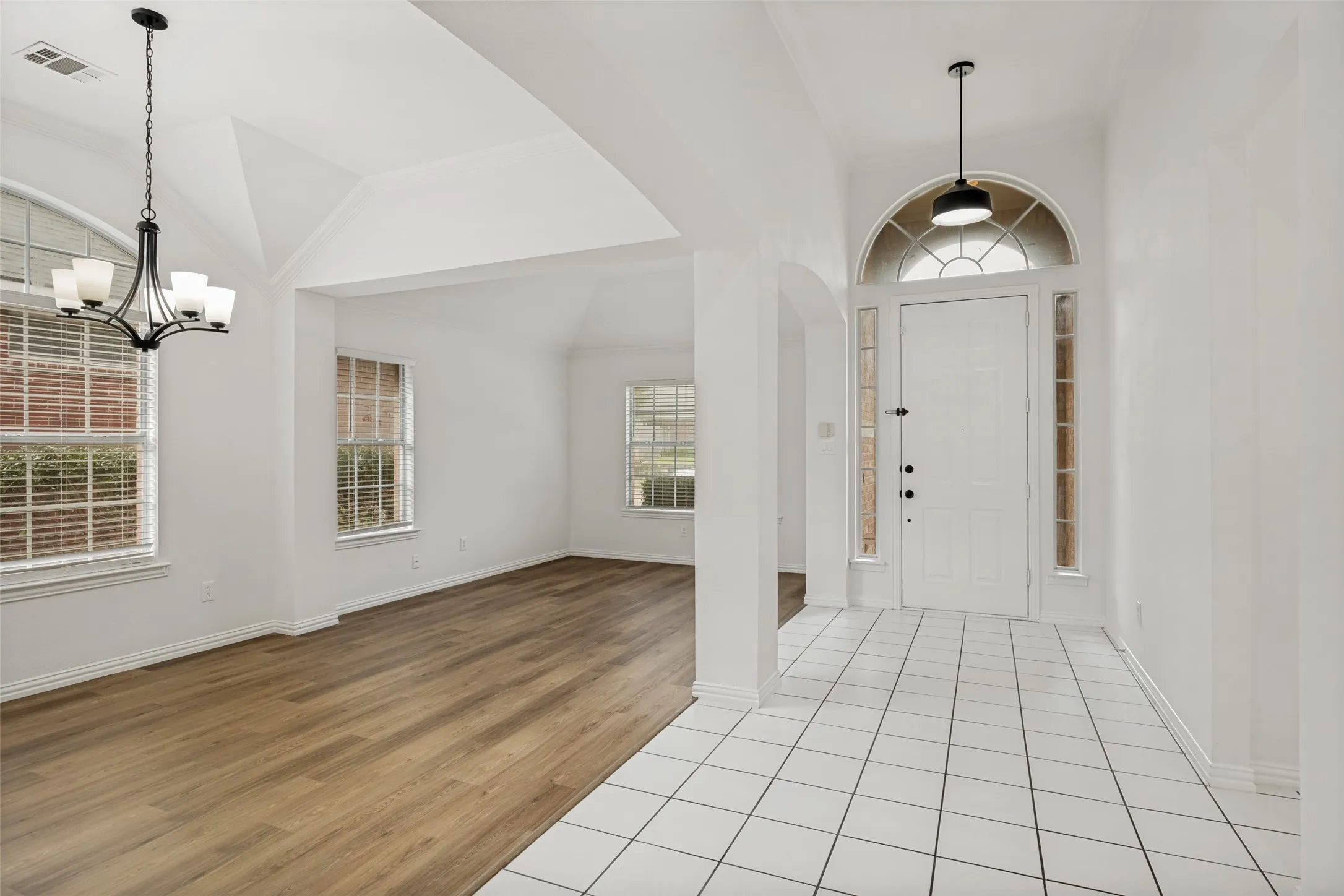 Single Family Residence For Rent in Collin County , 2028 Ravenhurst Drive, Allen, Texas 75013, 4 Bedroom, 2 Bathroom, 2 Garage spaces, 2,030 Sqft, built in 1996, mls#21352290, Real Estate Agent in Allen, Homes For Rent in Collin county, Homes For Rent in Allen, Realtor in Allen Texas, Real Estate Brokerage Independent Realty Texas, Luminita Cordes Realtor