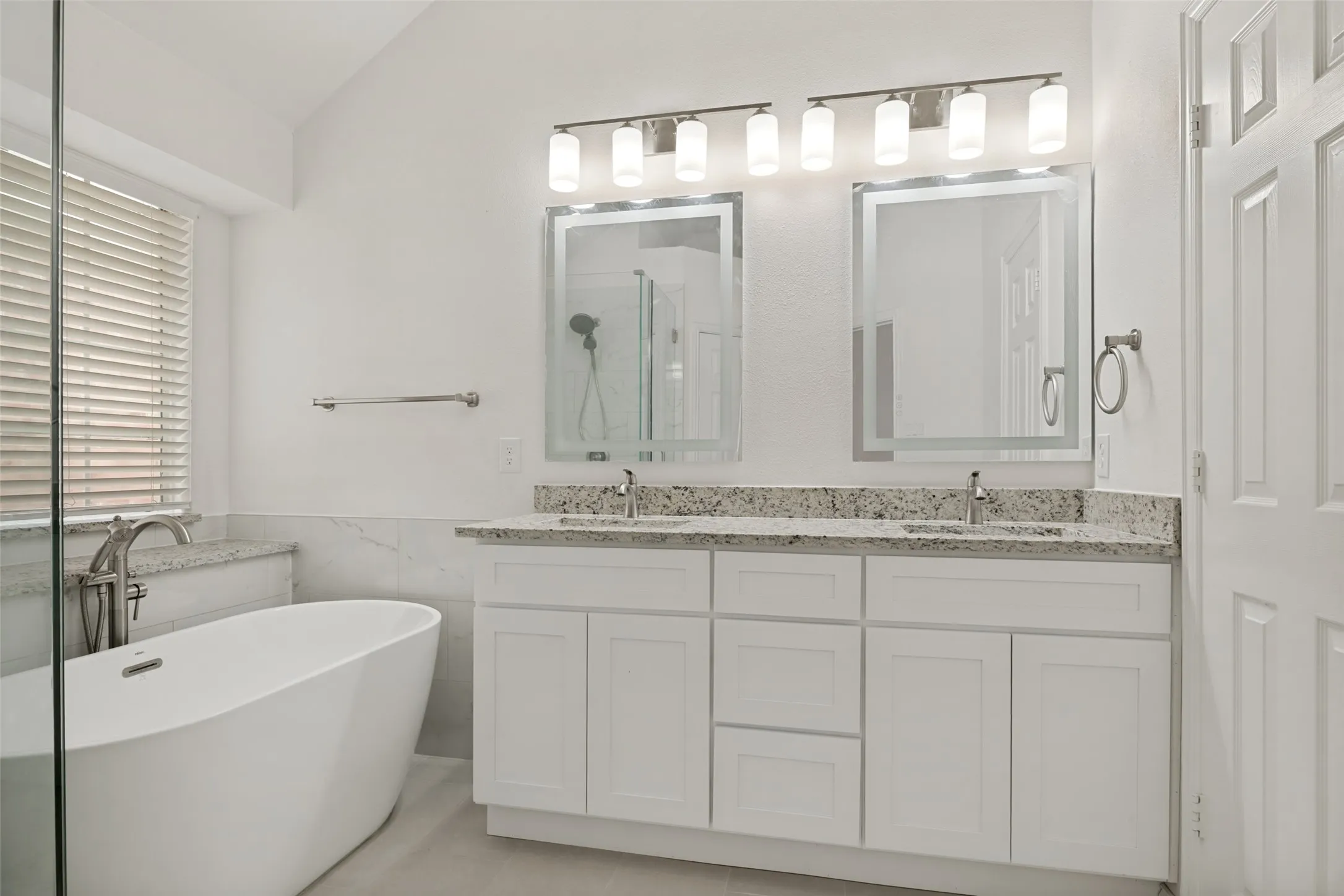 Single Family Residence For Rent in Collin County , 2028 Ravenhurst Drive, Allen, Texas 75013, 4 Bedroom, 2 Bathroom, 2 Garage spaces, 2,030 Sqft, built in 1996, mls#21352290, Real Estate Agent in Allen, Homes For Rent in Collin county, Homes For Rent in Allen, Realtor in Allen Texas, Real Estate Brokerage Independent Realty Texas, Luminita Cordes Realtor