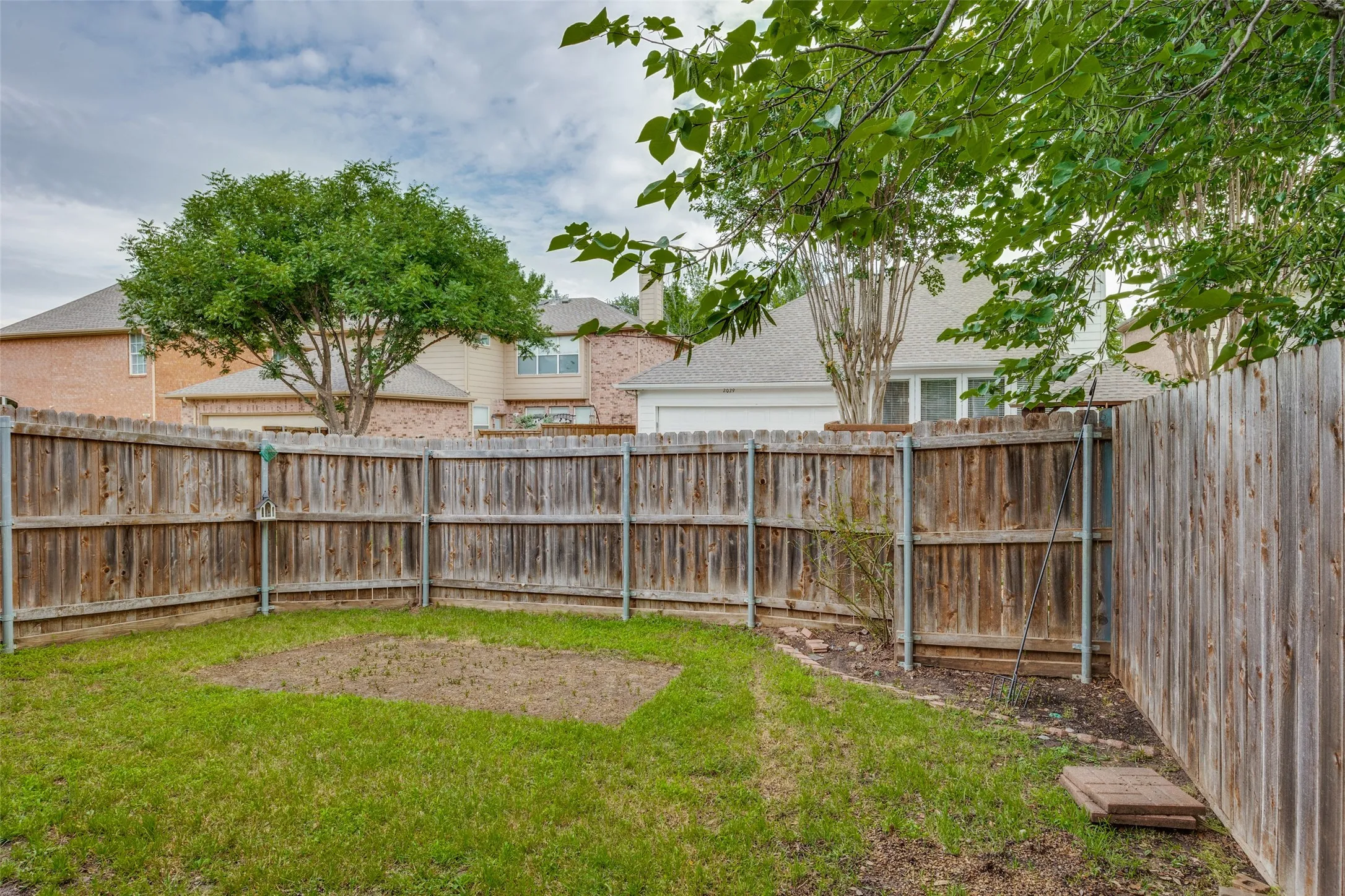 Single Family Residence For Rent in Collin County , 2028 Ravenhurst Drive, Allen, Texas 75013, 4 Bedroom, 2 Bathroom, 2 Garage spaces, 2,030 Sqft, built in 1996, mls#21352290, Real Estate Agent in Allen, Homes For Rent in Collin county, Homes For Rent in Allen, Realtor in Allen Texas, Real Estate Brokerage Independent Realty Texas, Luminita Cordes Realtor